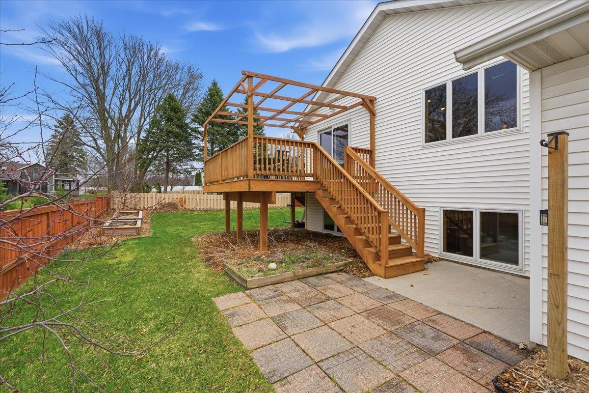 142 Meadow Ridge Lane