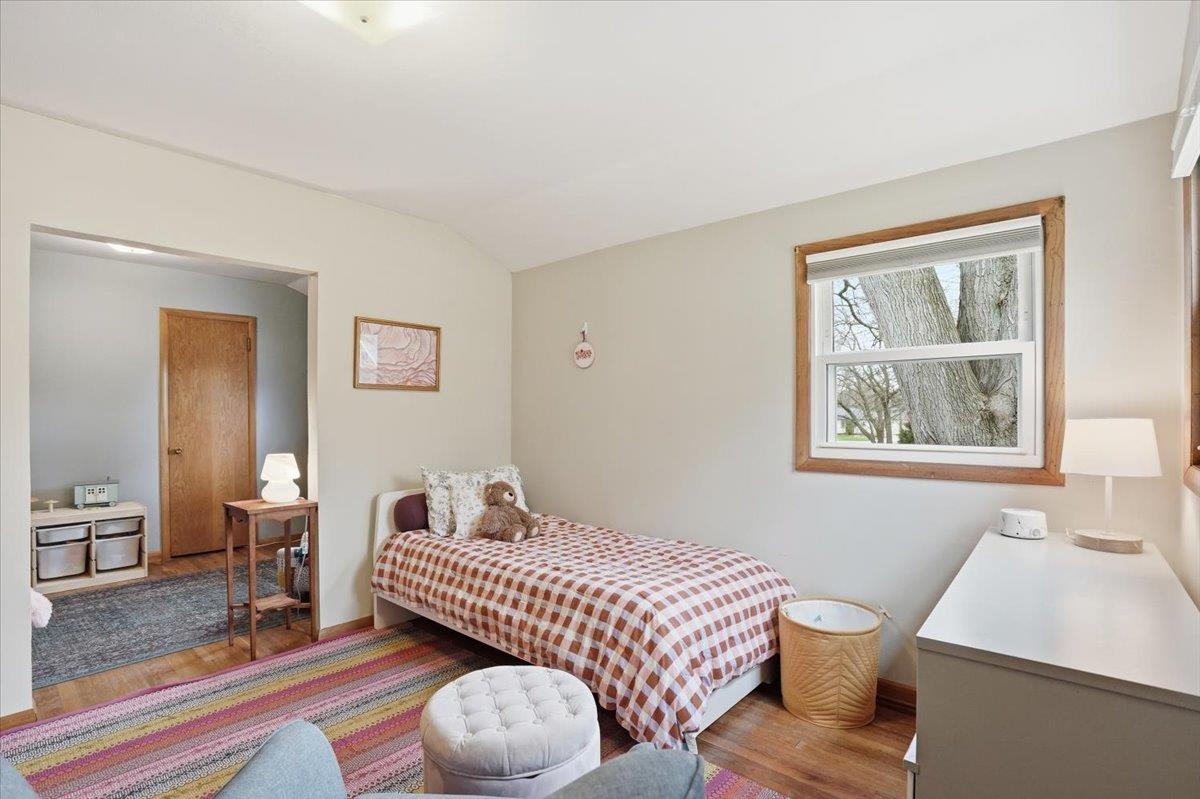 102 W Lakeview Avenue