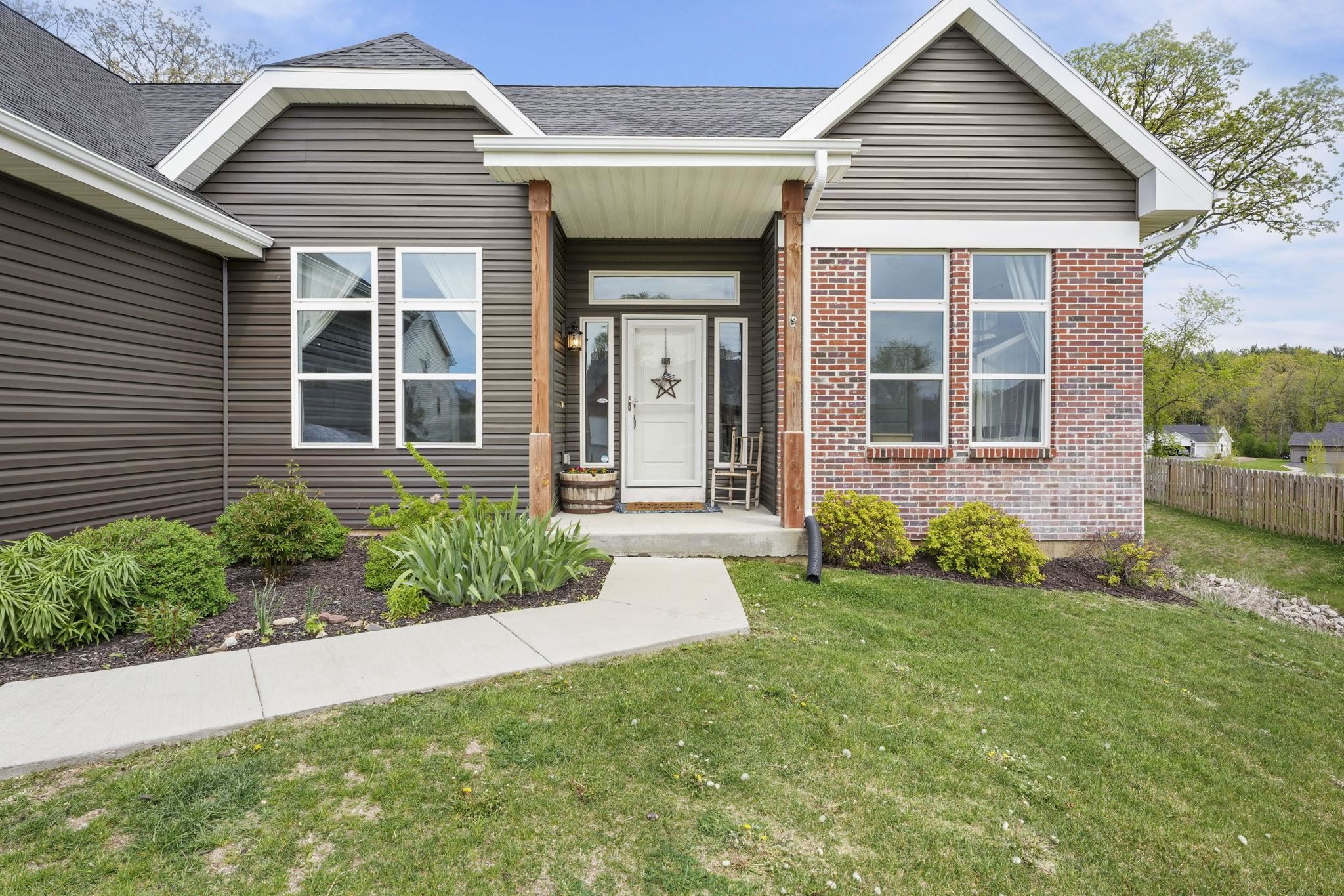 11134 N Lake Woods Drive