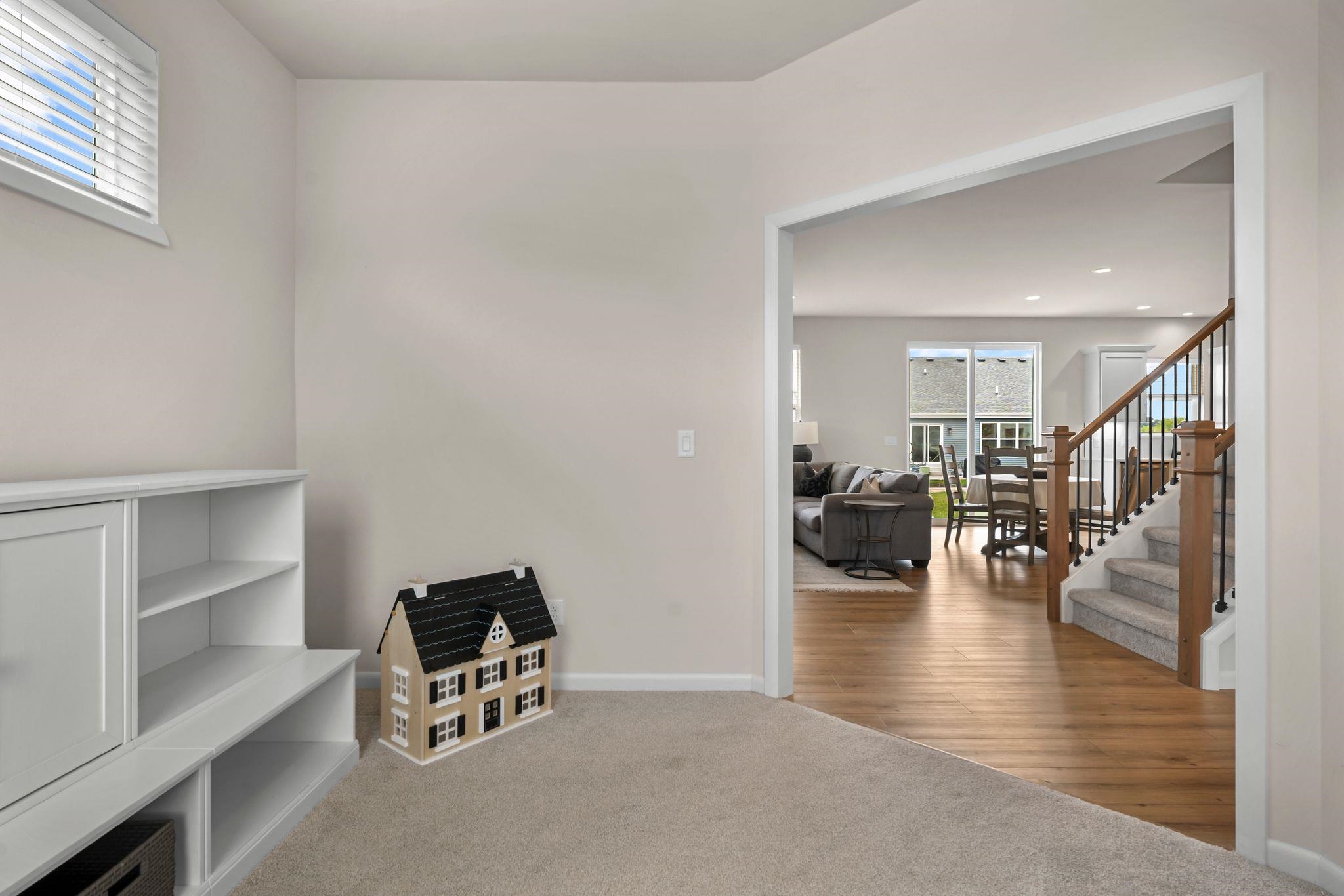 8016 Laufenberg Boulevard