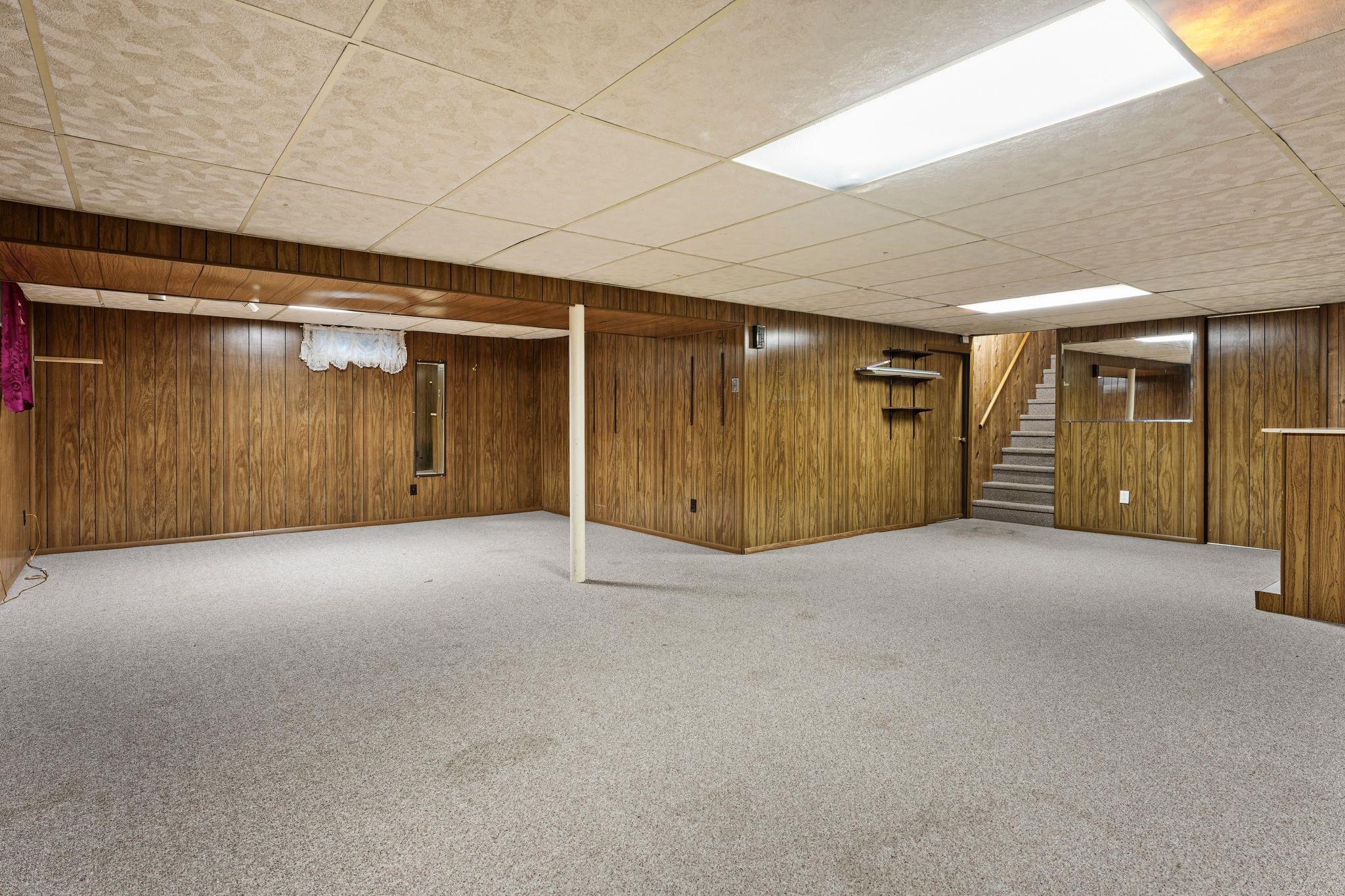 1520 N Pontiac Drive