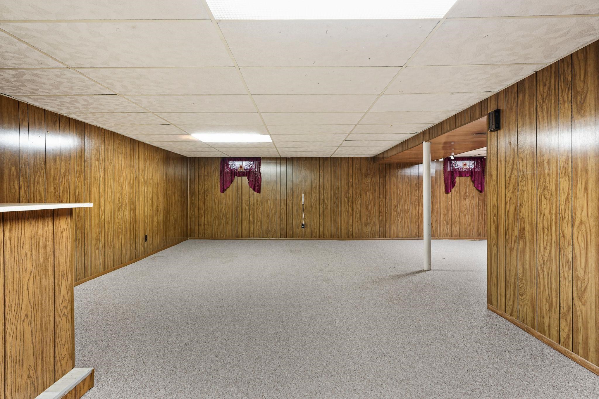 1520 N Pontiac Drive