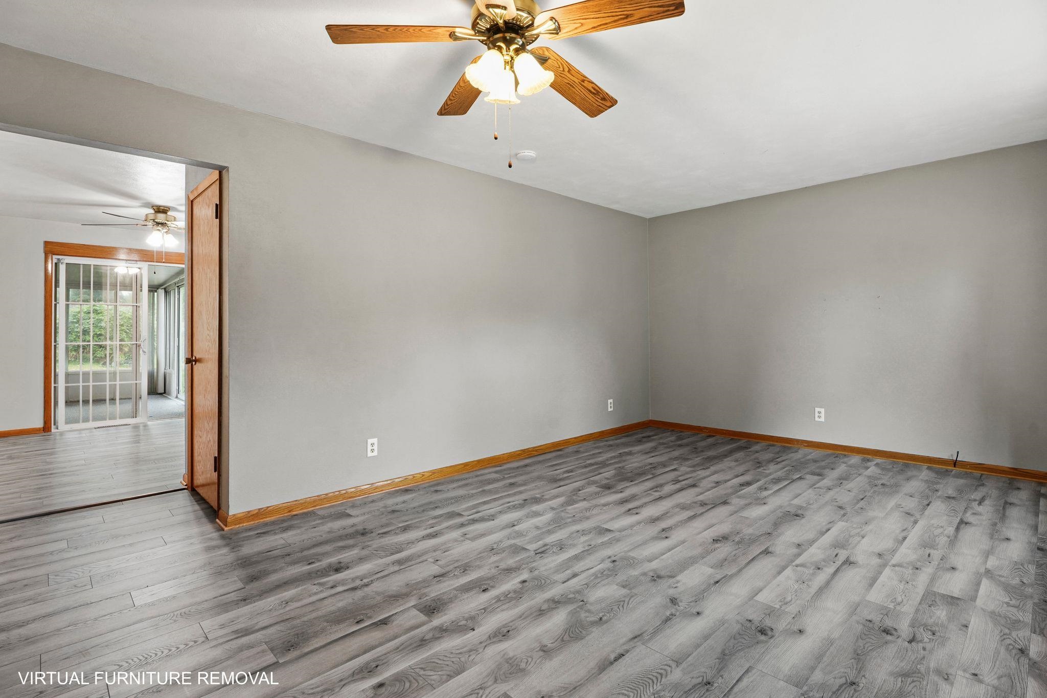 1520 N Pontiac Drive