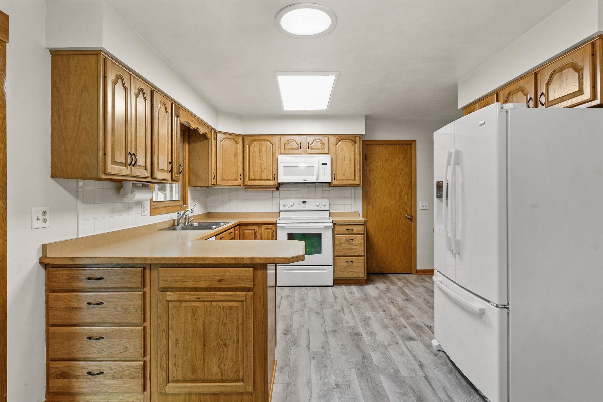 1520 N Pontiac Drive