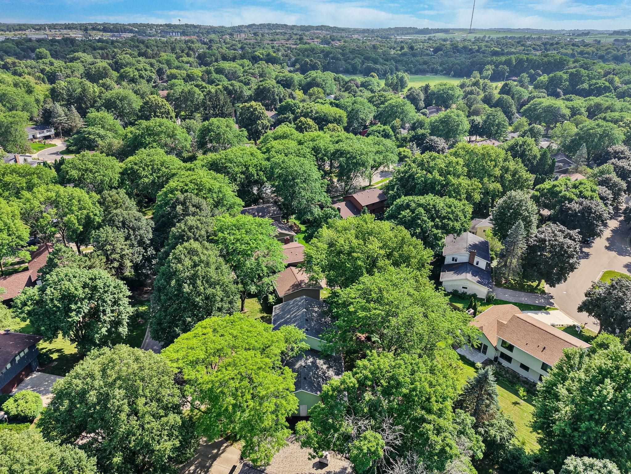 10 STONECREST Circle