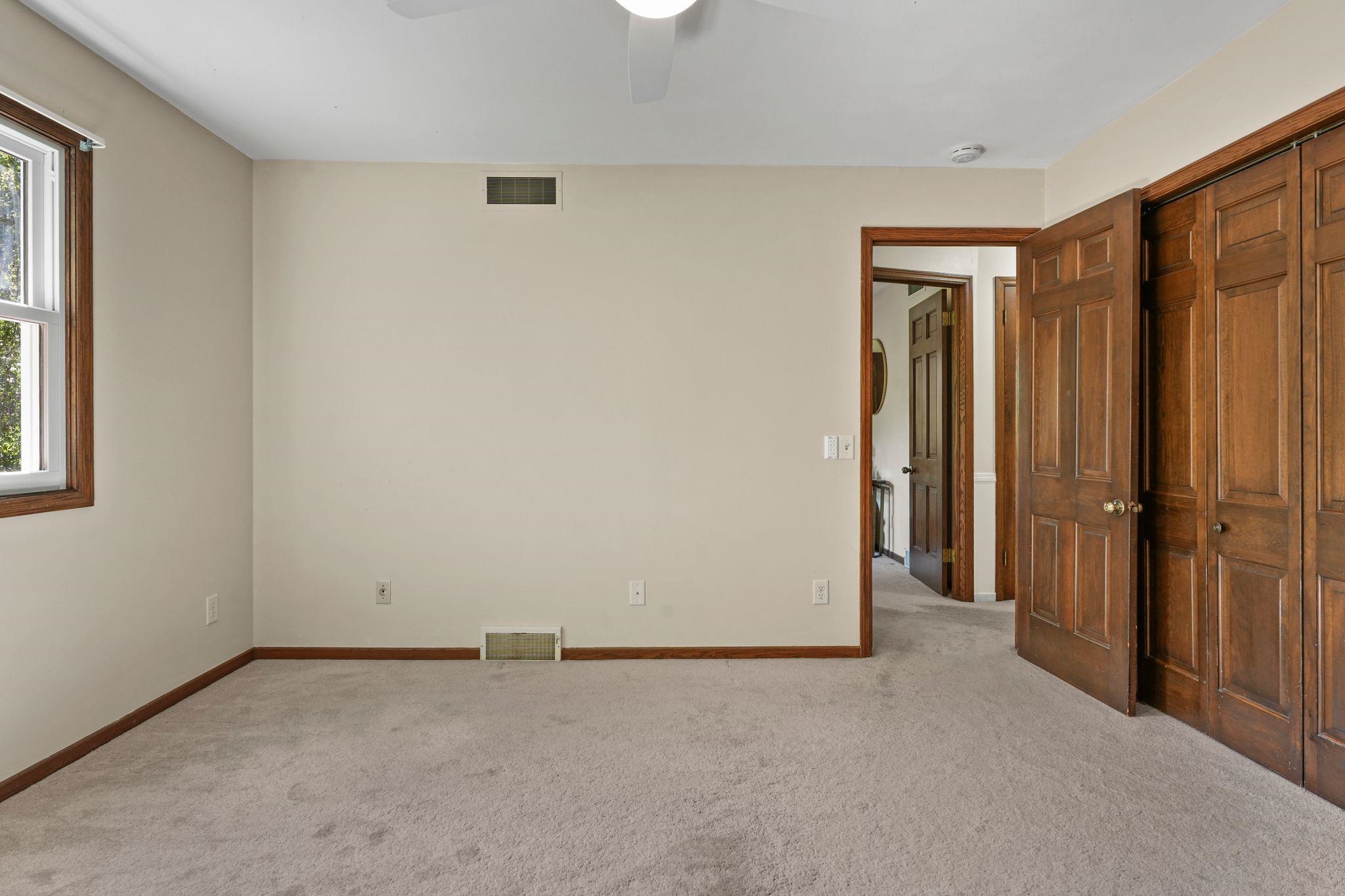 10 STONECREST Circle