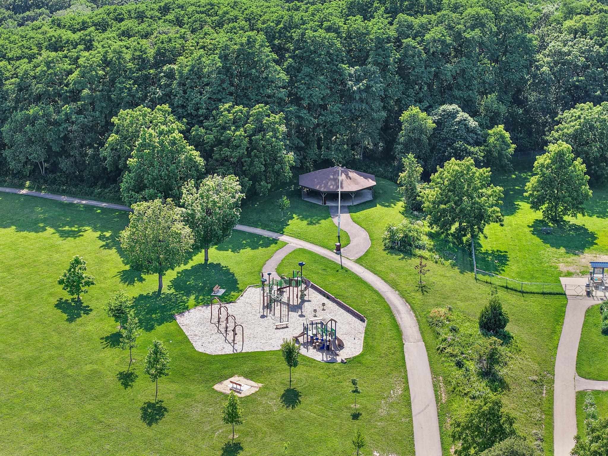 10 STONECREST Circle