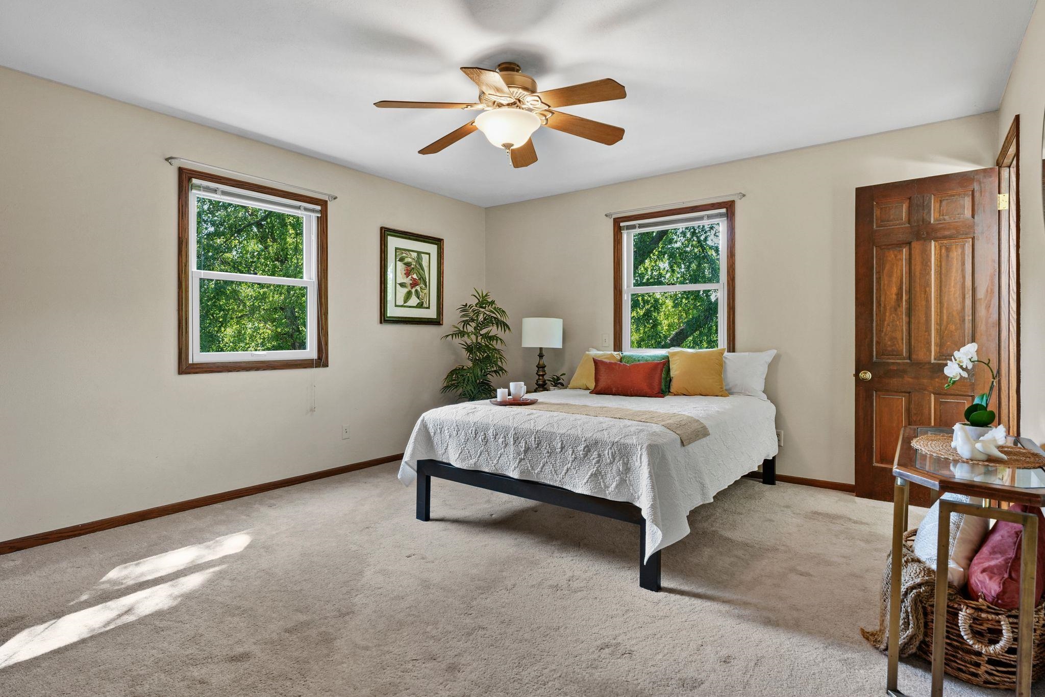 10 STONECREST Circle