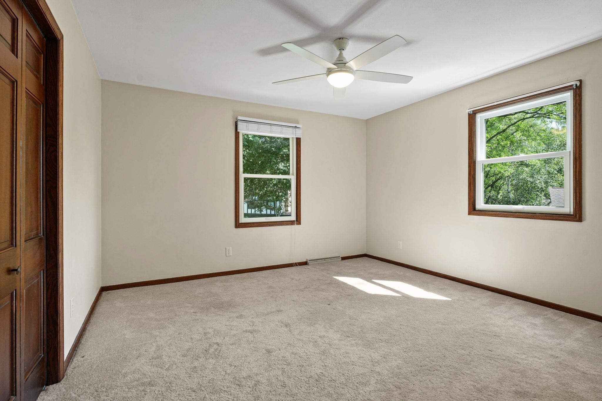 10 STONECREST Circle