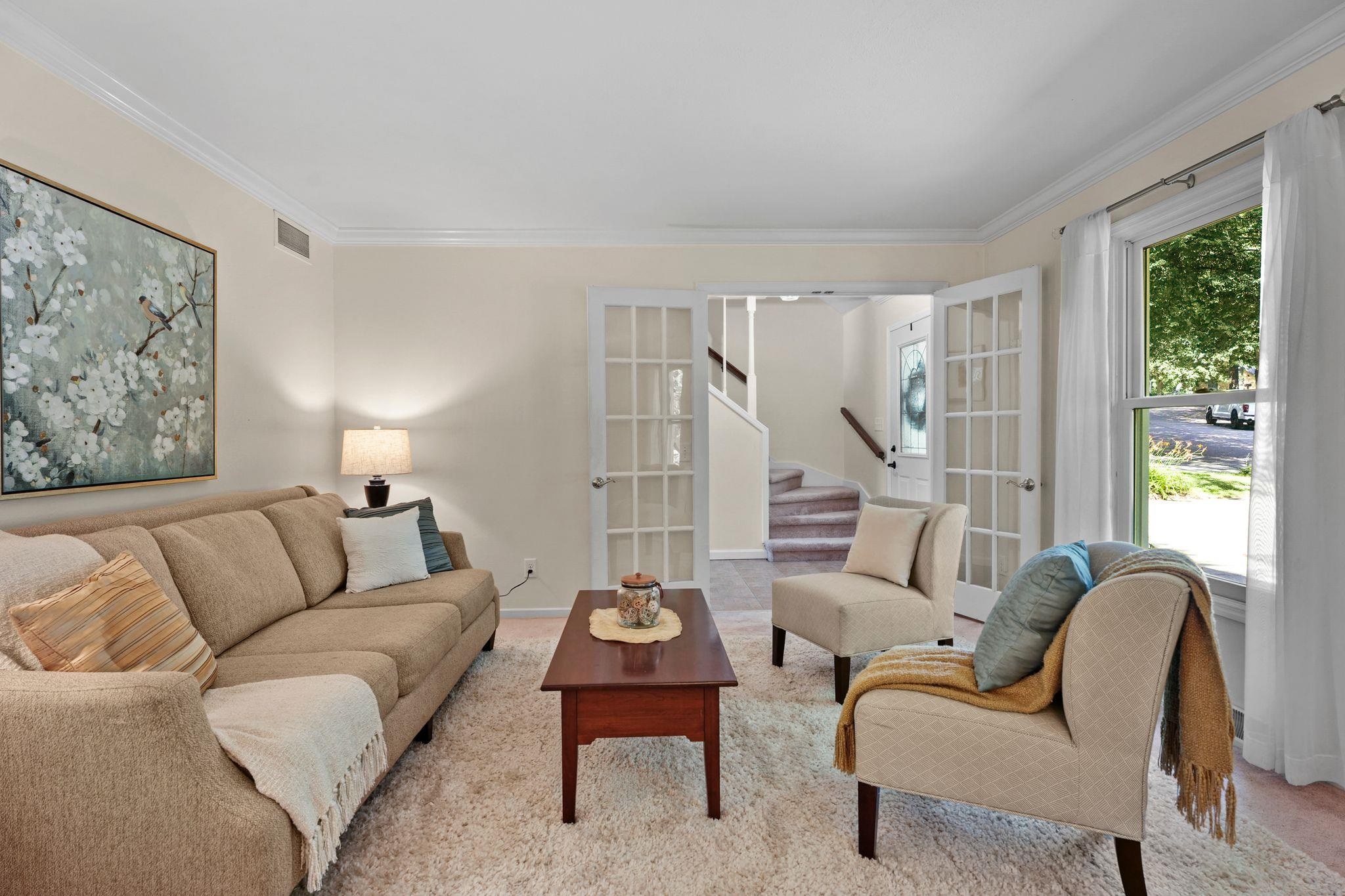 10 STONECREST Circle