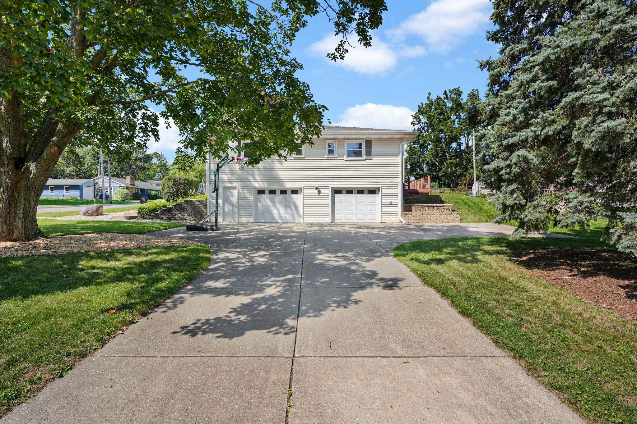 300 Plympton Street
