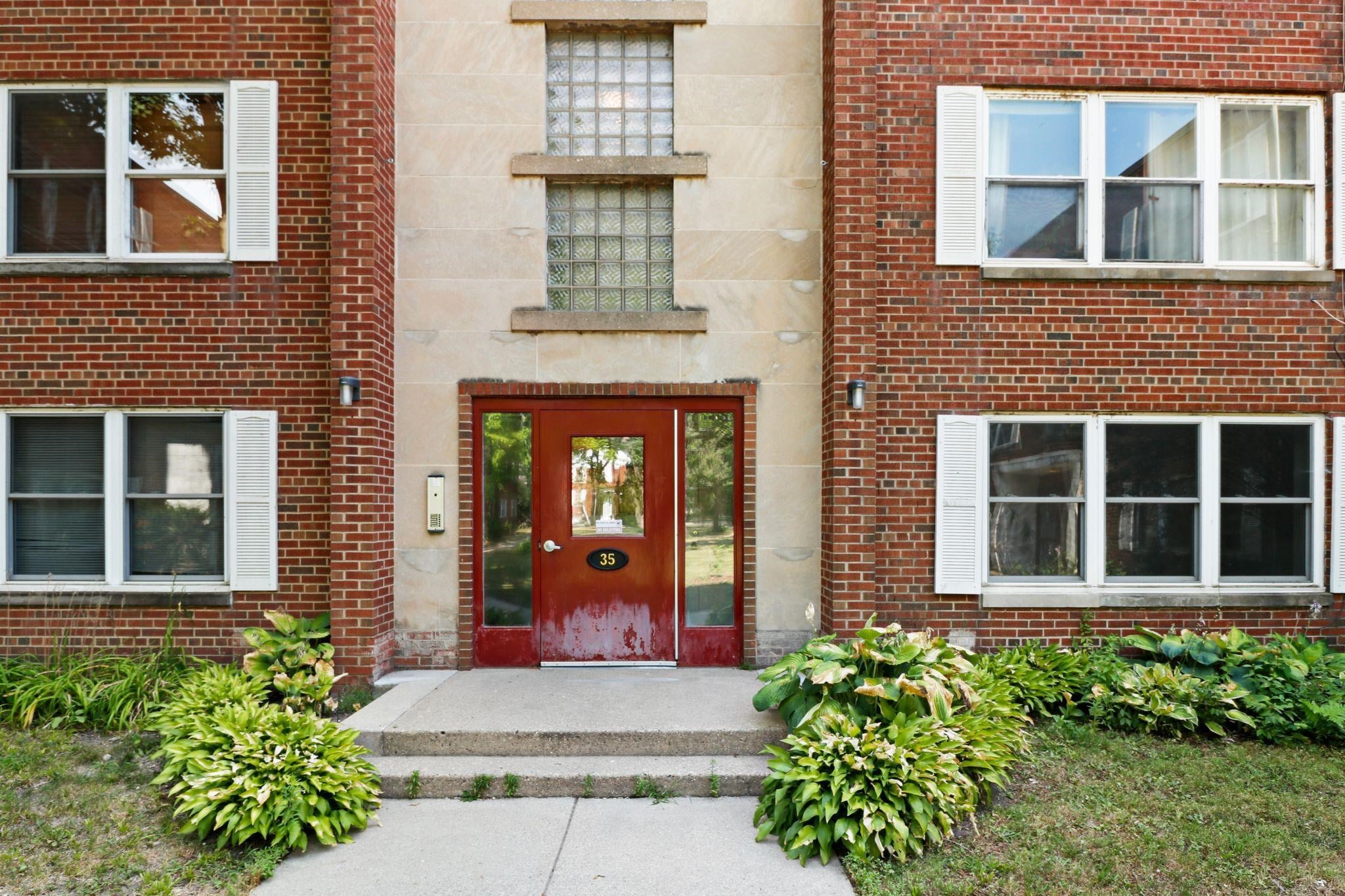 35 Sherman Terrace 2