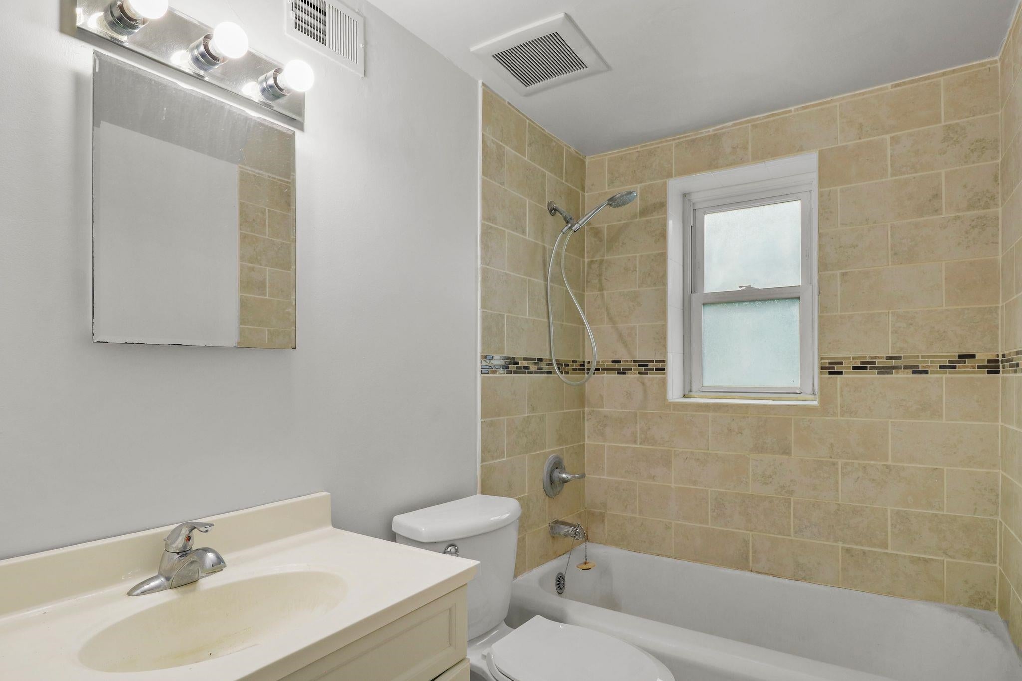 35 Sherman Terrace 2