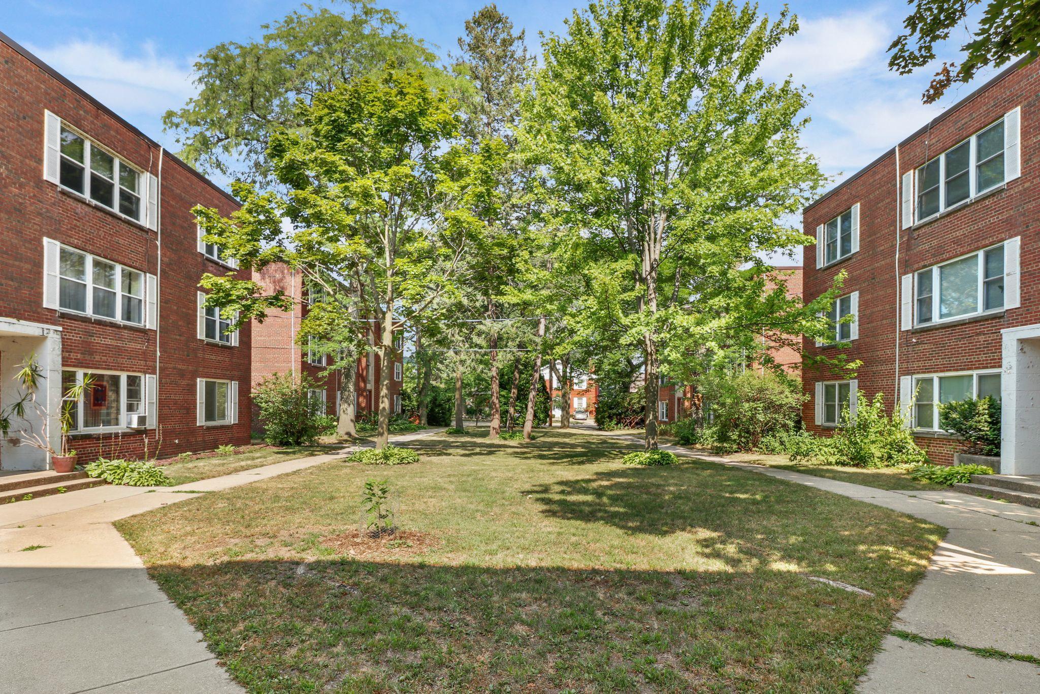 35 Sherman Terrace 2