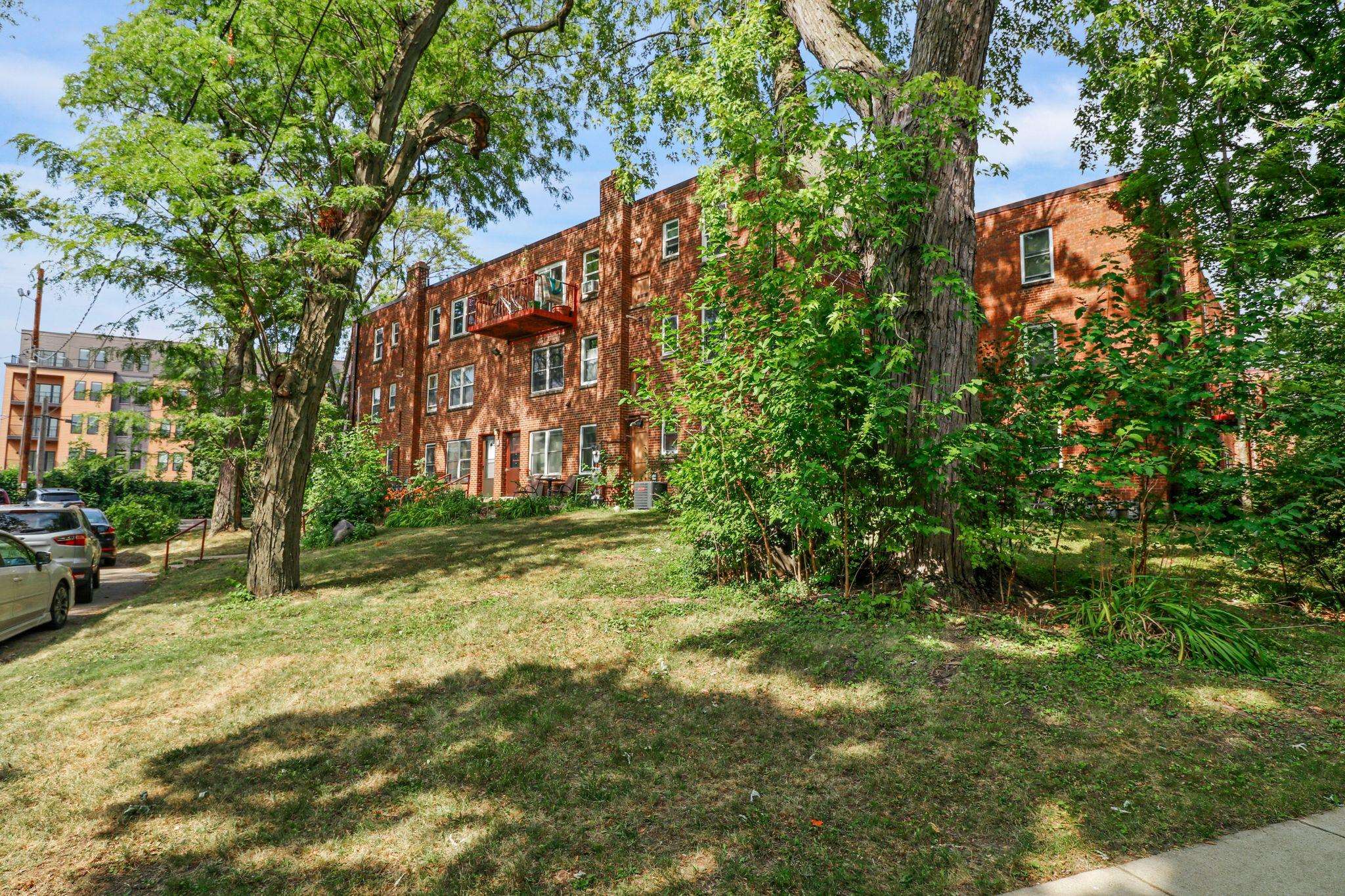 35 Sherman Terrace 2