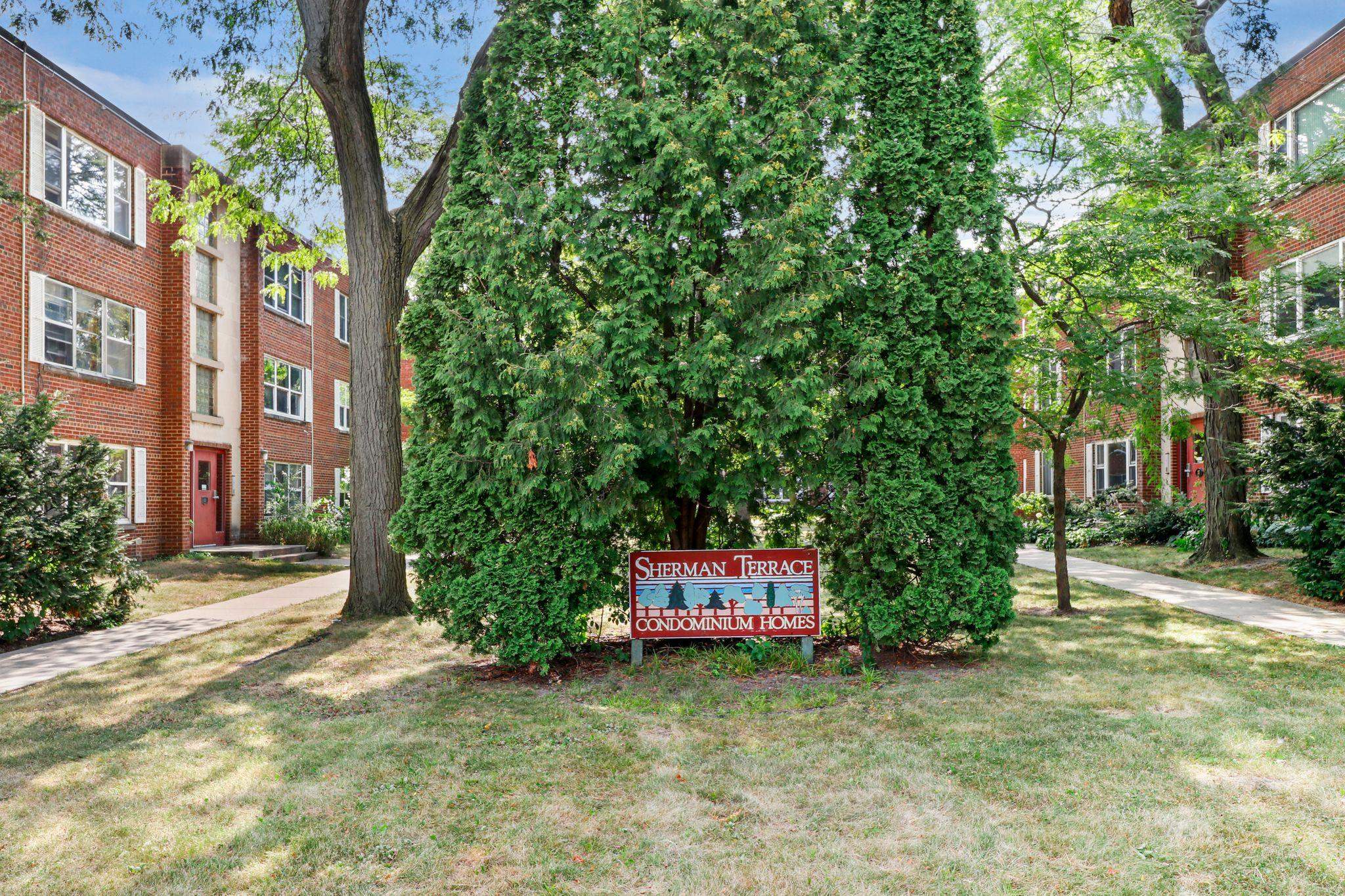 35 Sherman Terrace 2