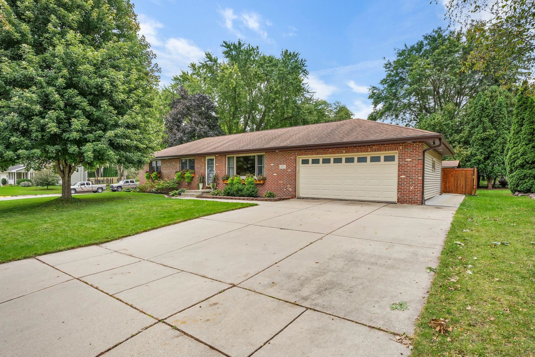 1205 Wexford Drive