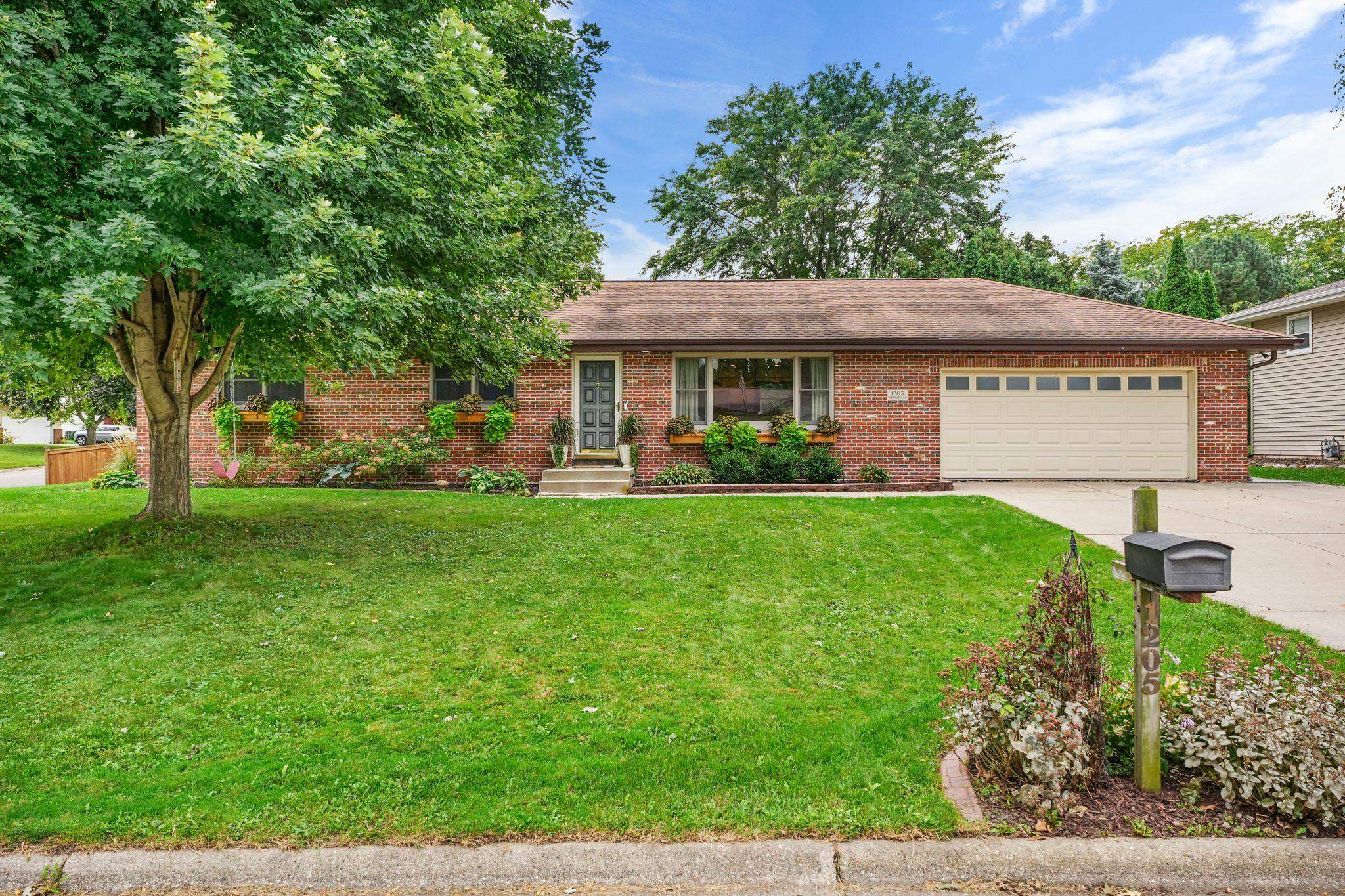 1205 Wexford Drive