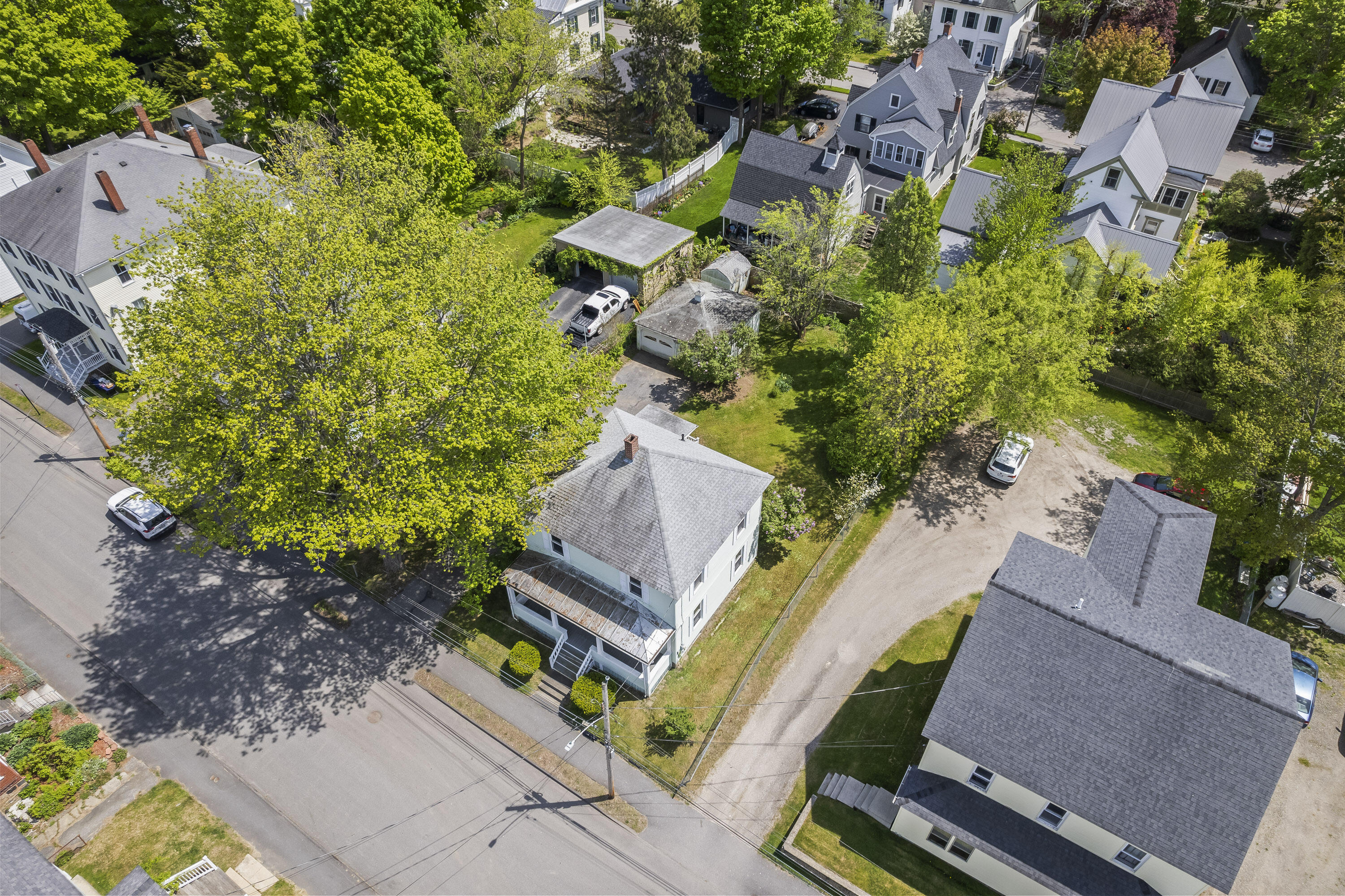 17 Oak Street