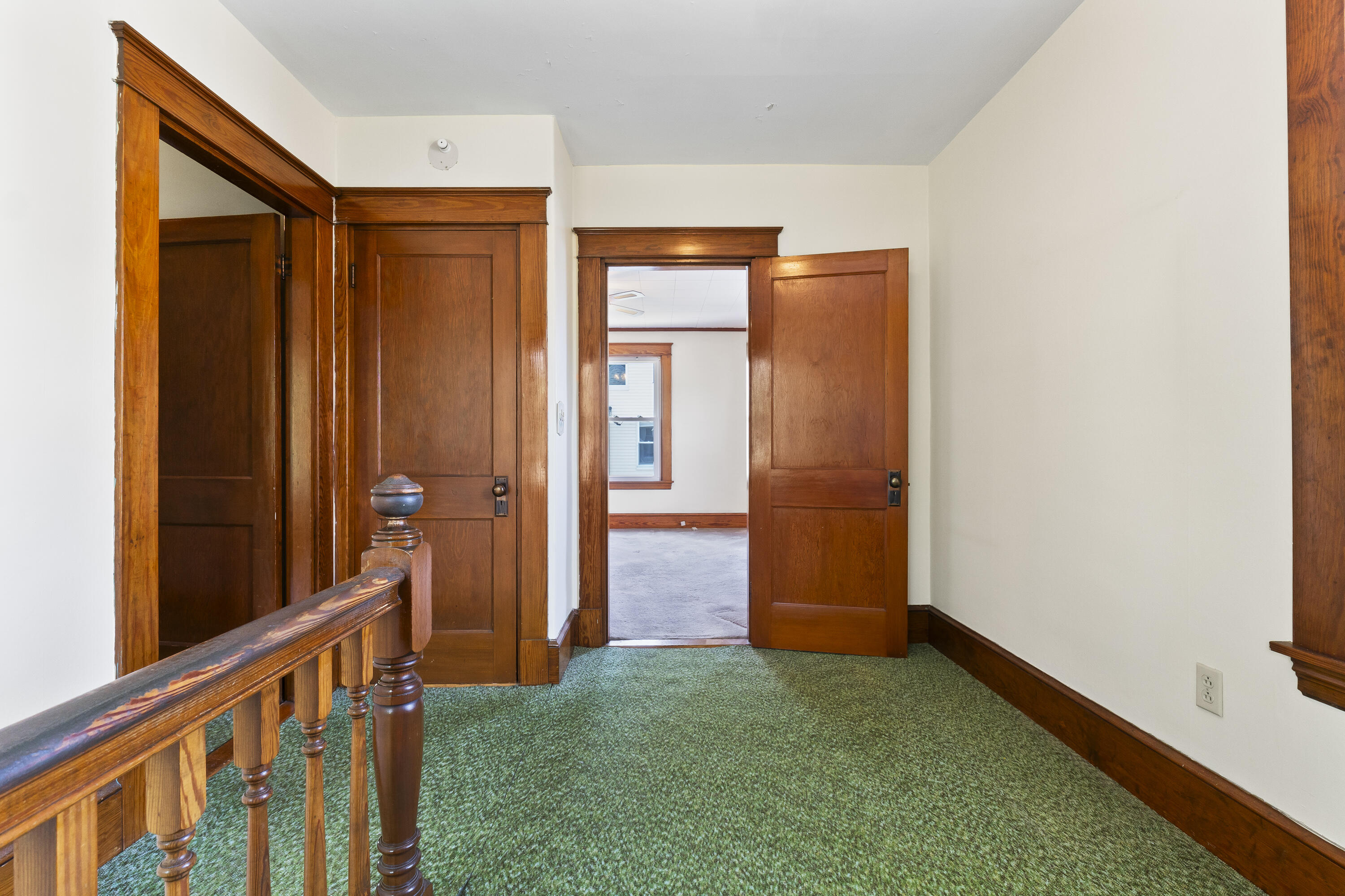 17 Oak Street