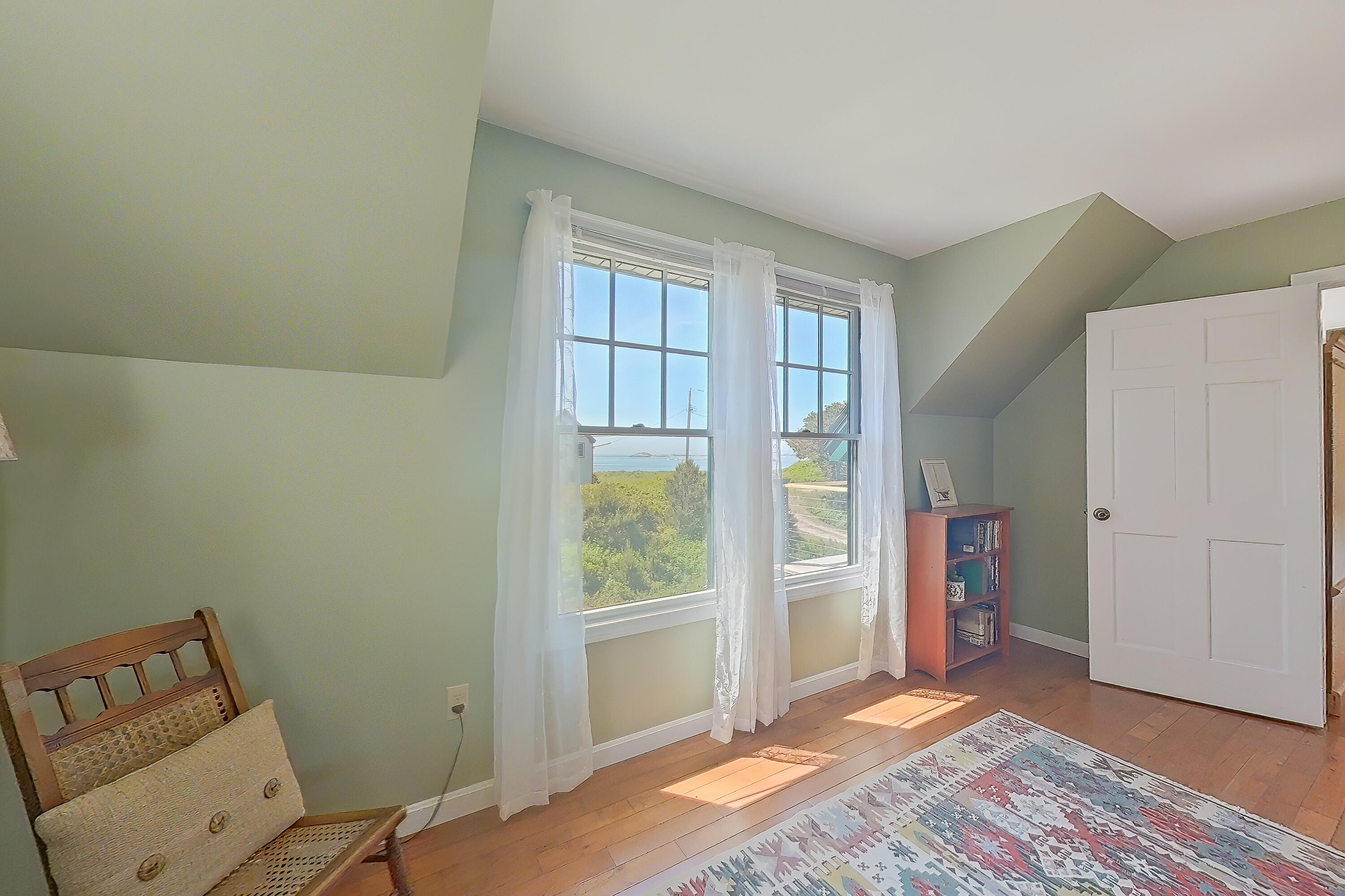 62 Hunnewell Avenue