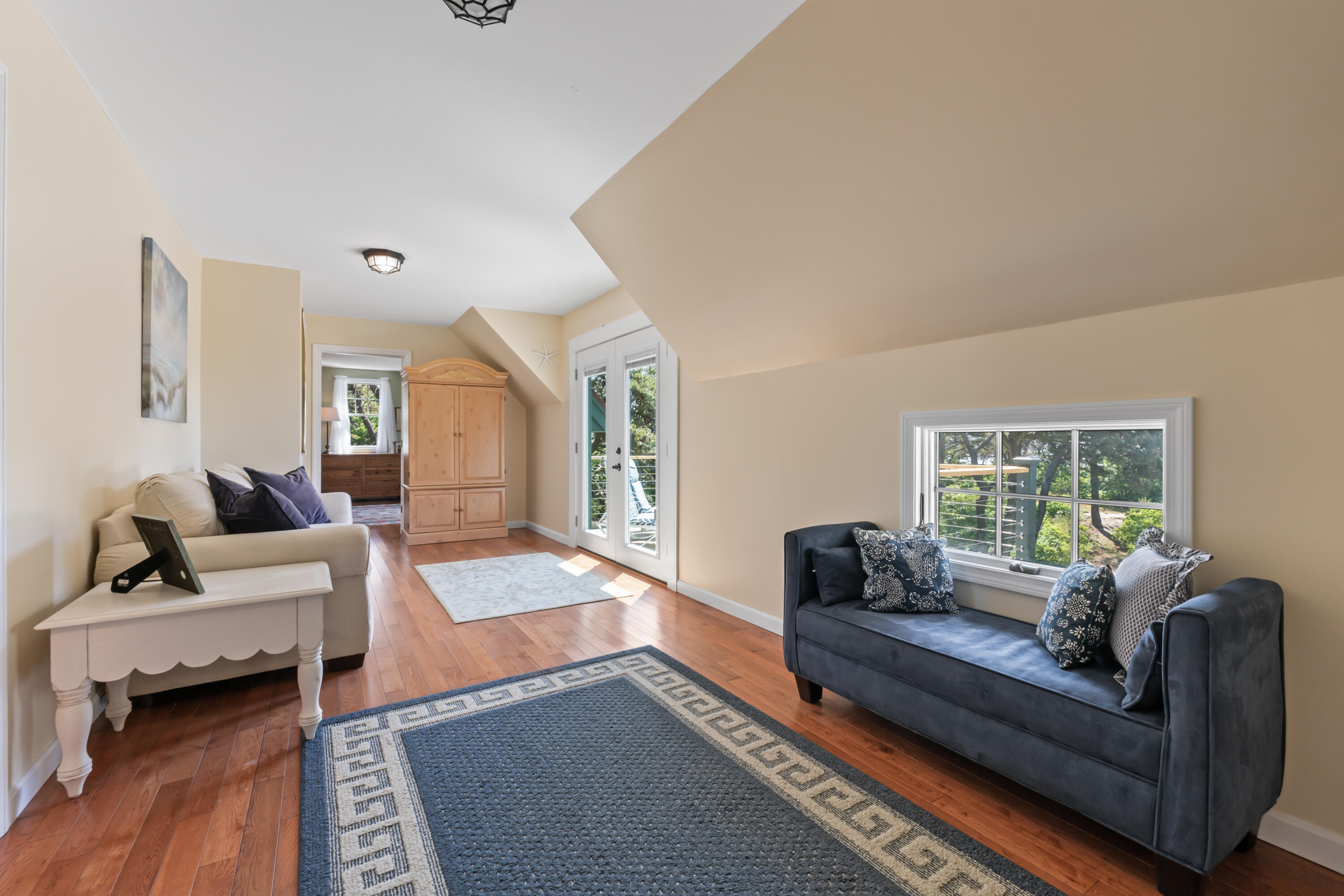 62 Hunnewell Avenue