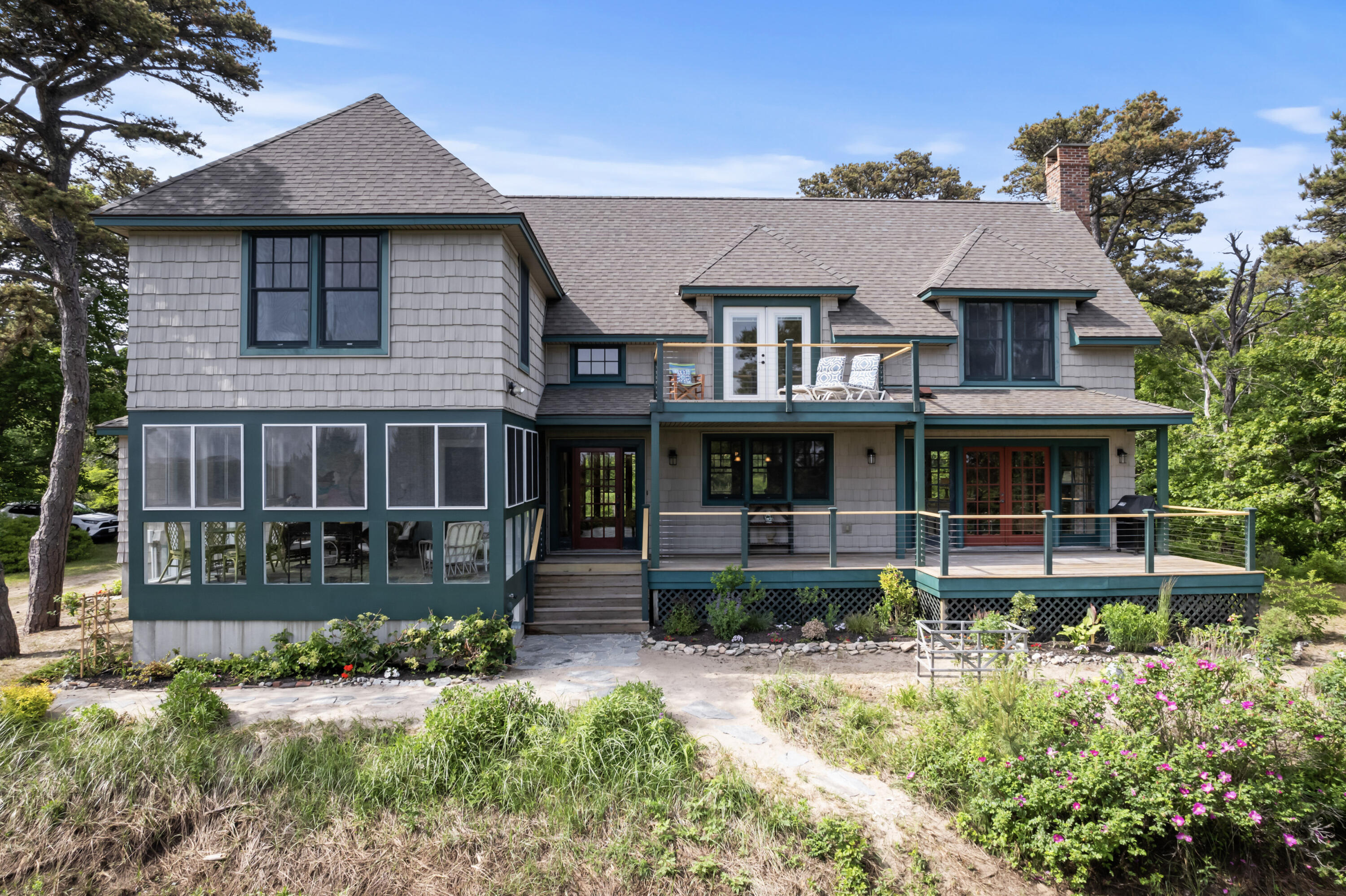 62 Hunnewell Avenue