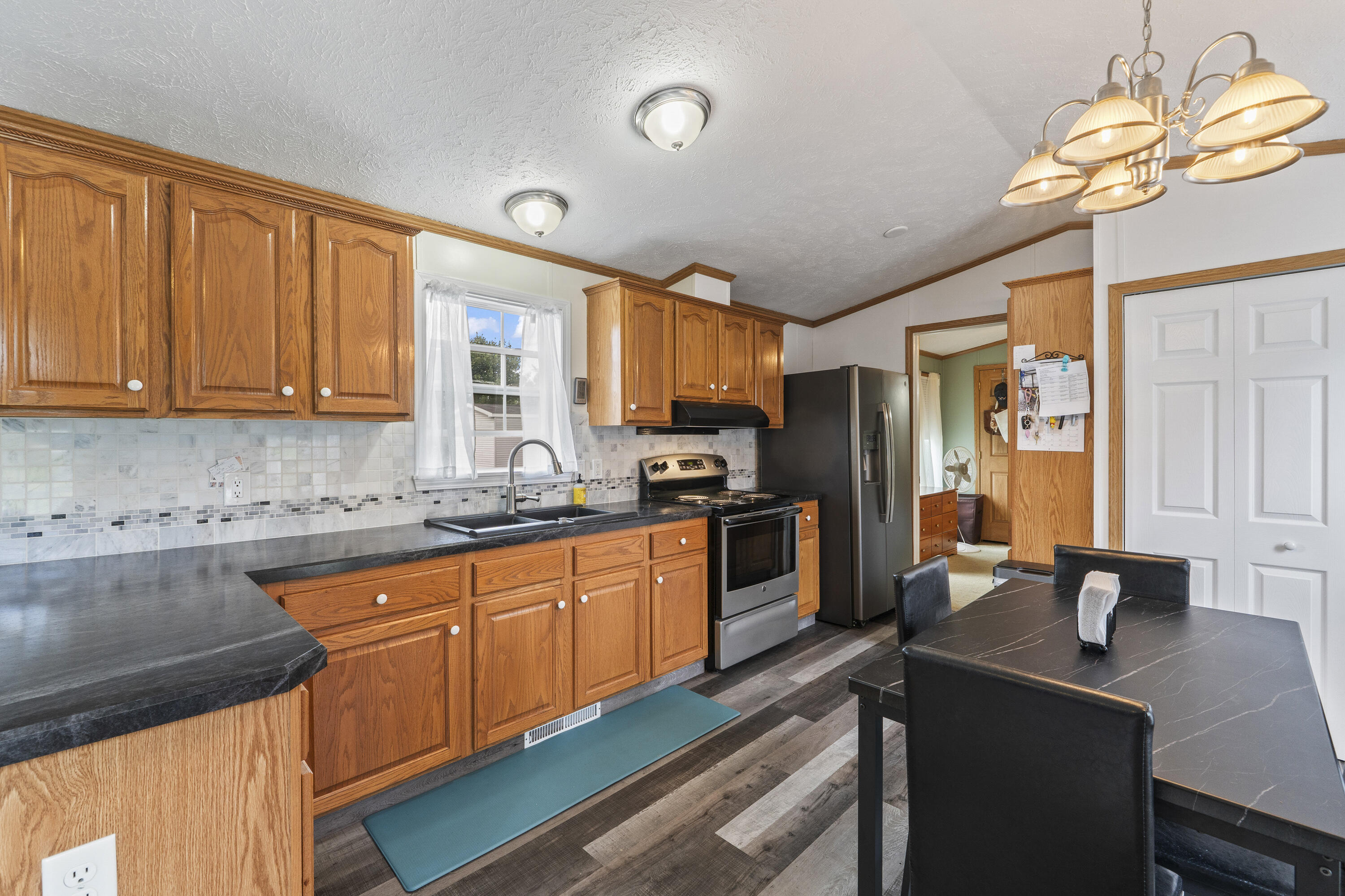 13 Mountain View Circle