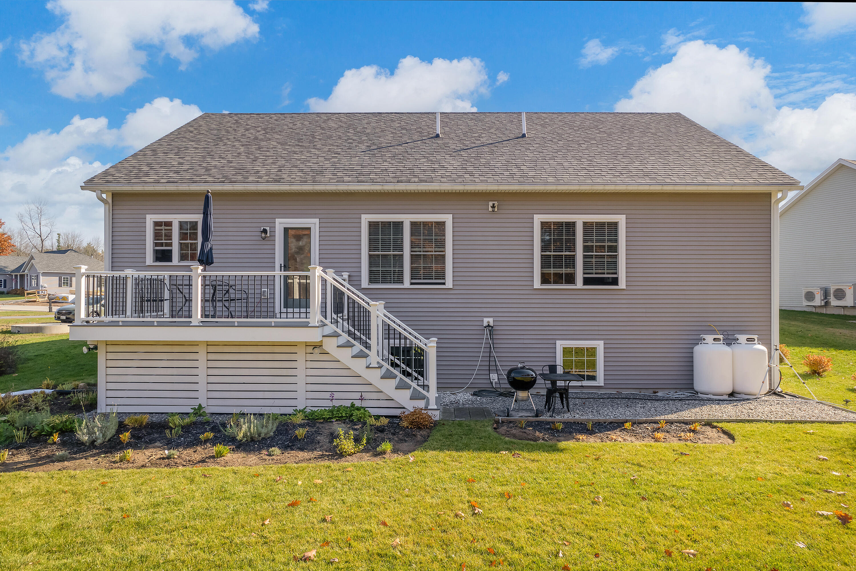 11 Beacon Drive