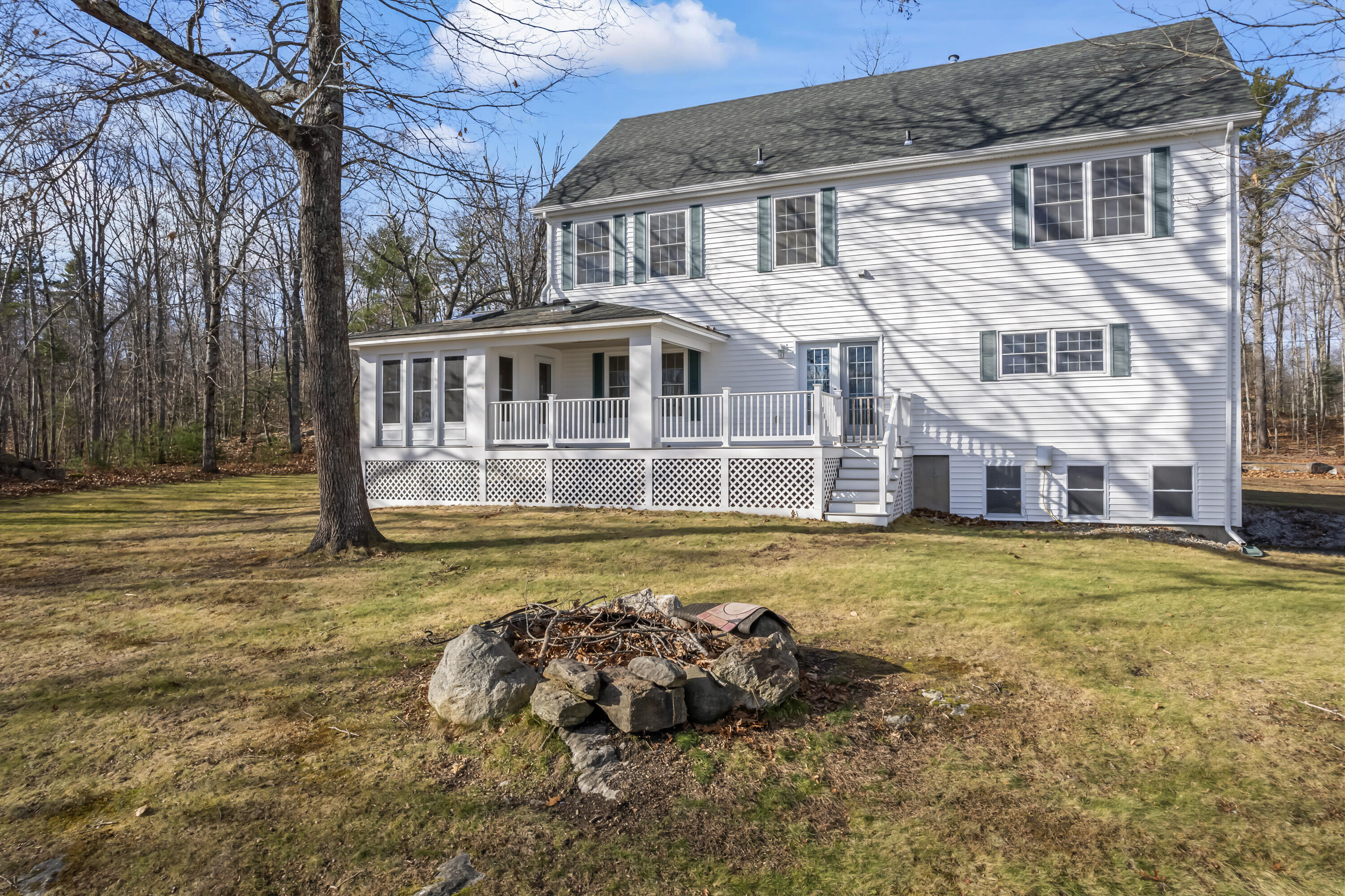 369 River Road