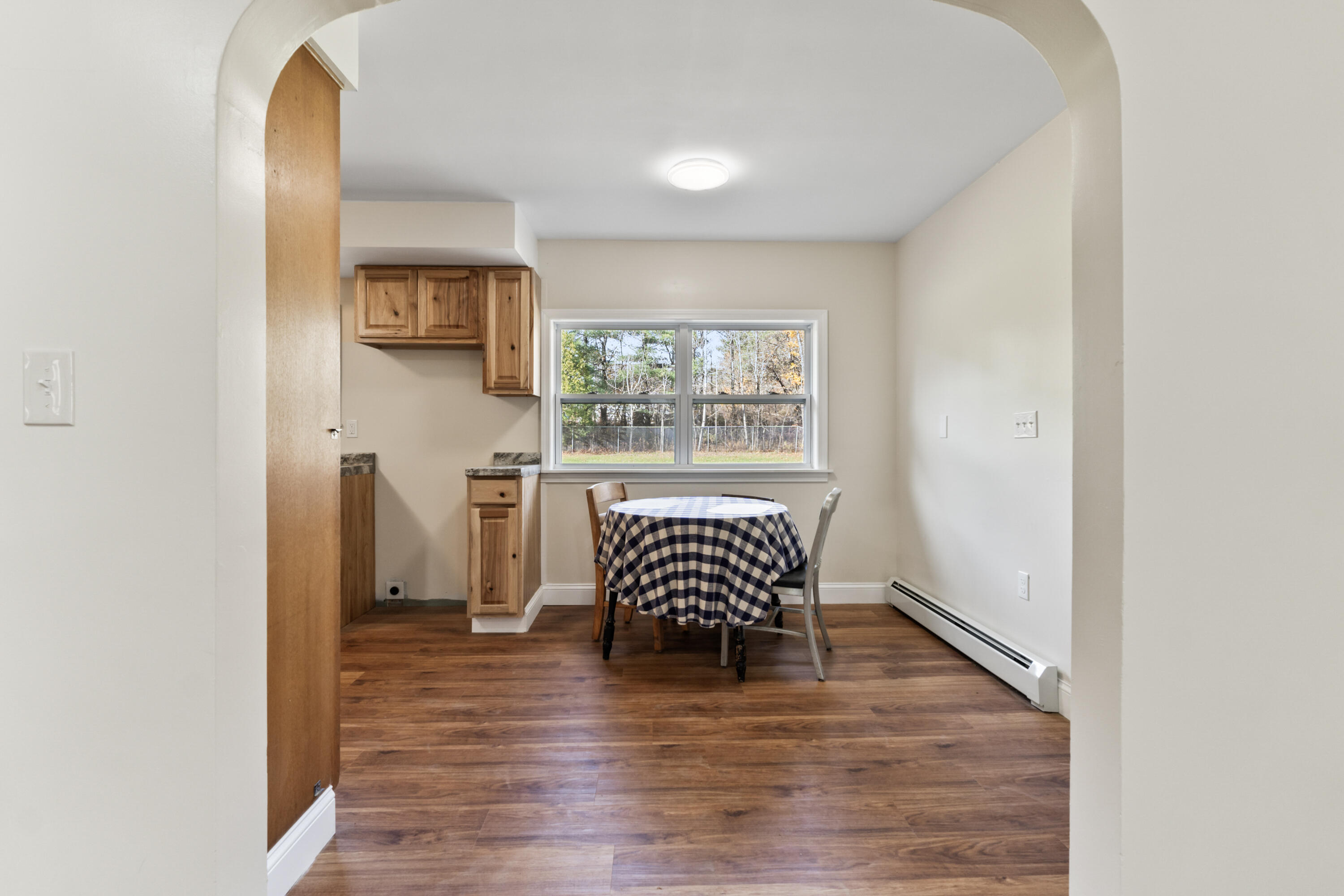 10 Penley Street E
