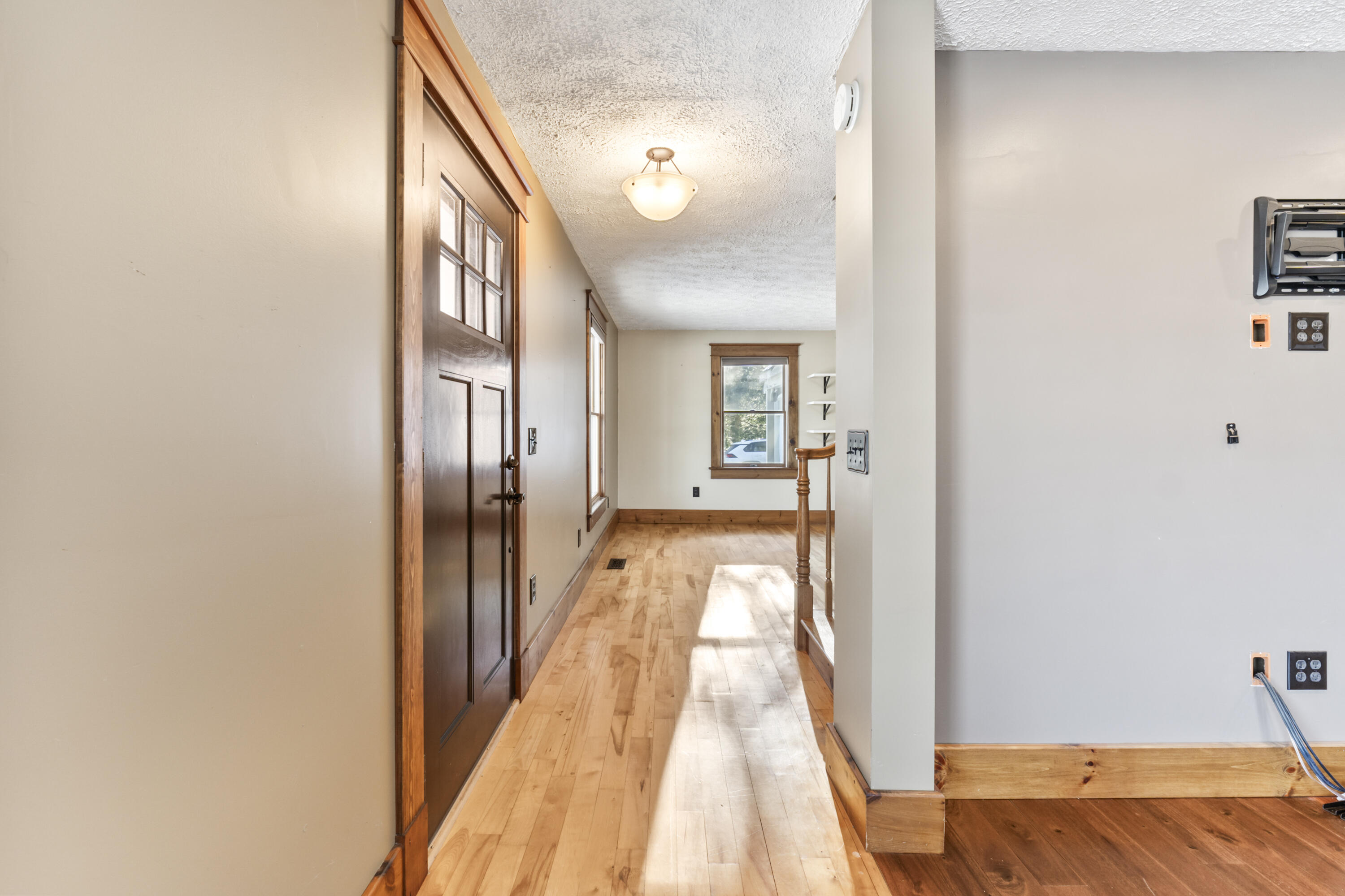 467 Bay Road