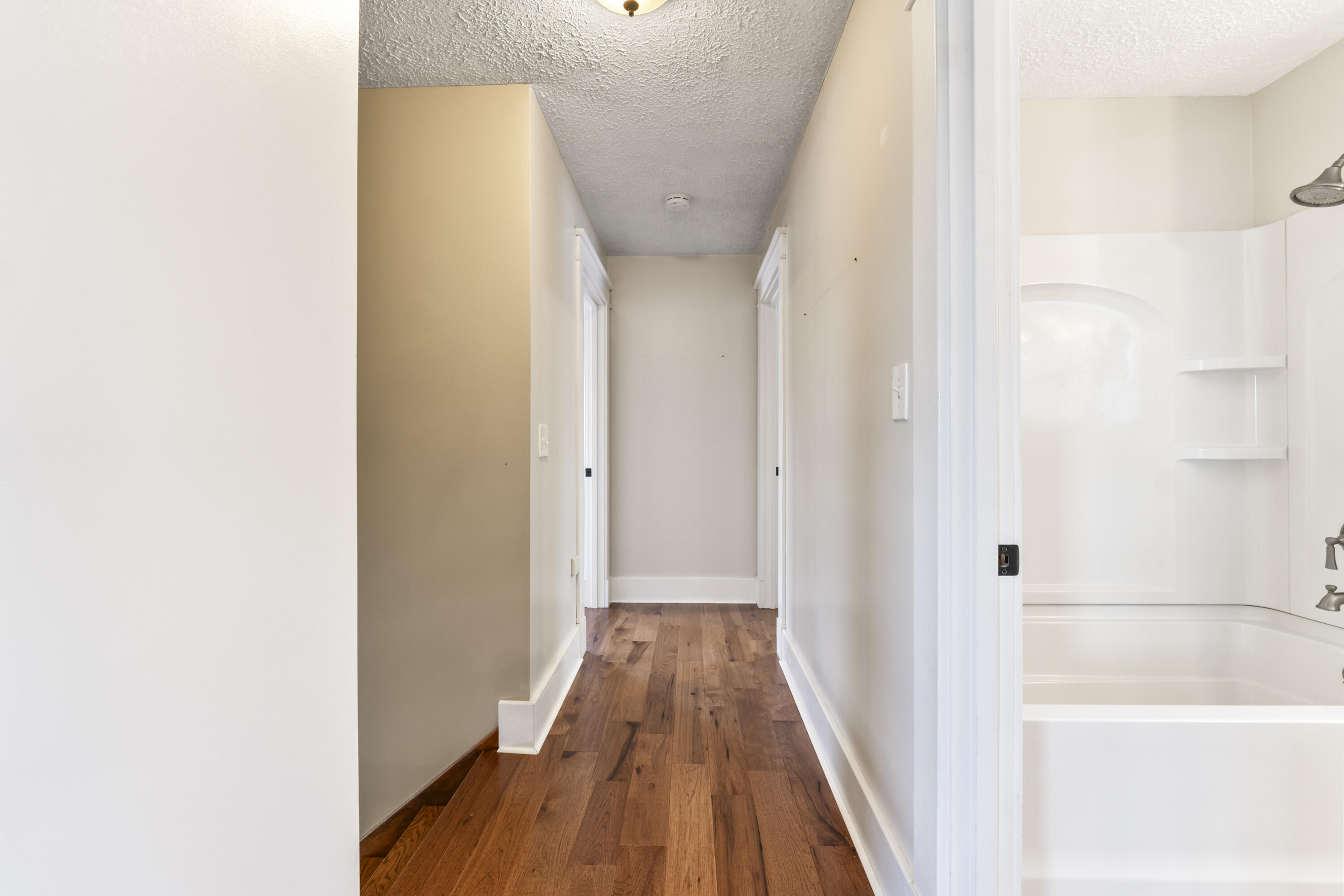 467 Bay Road