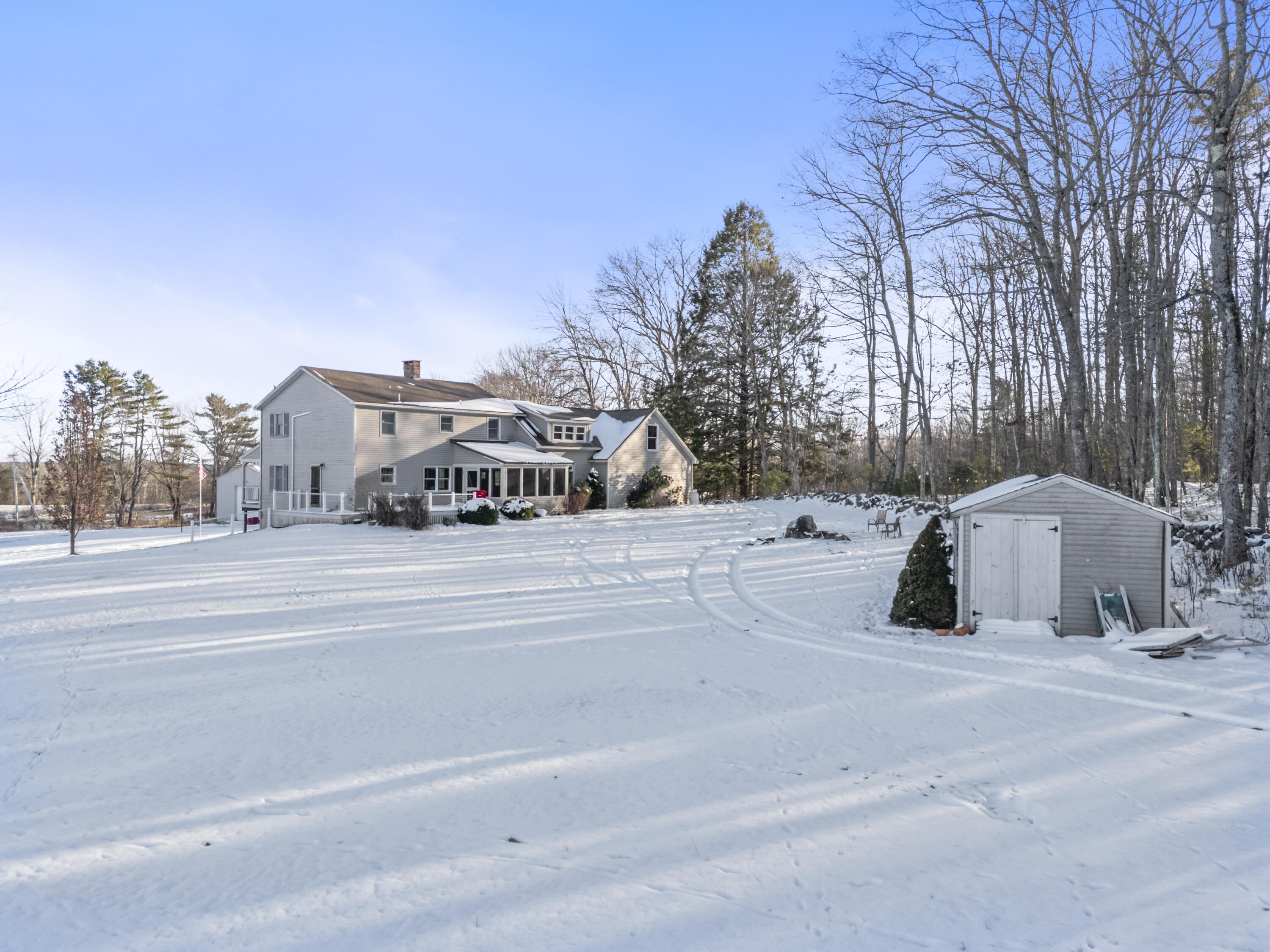 467 Bay Road