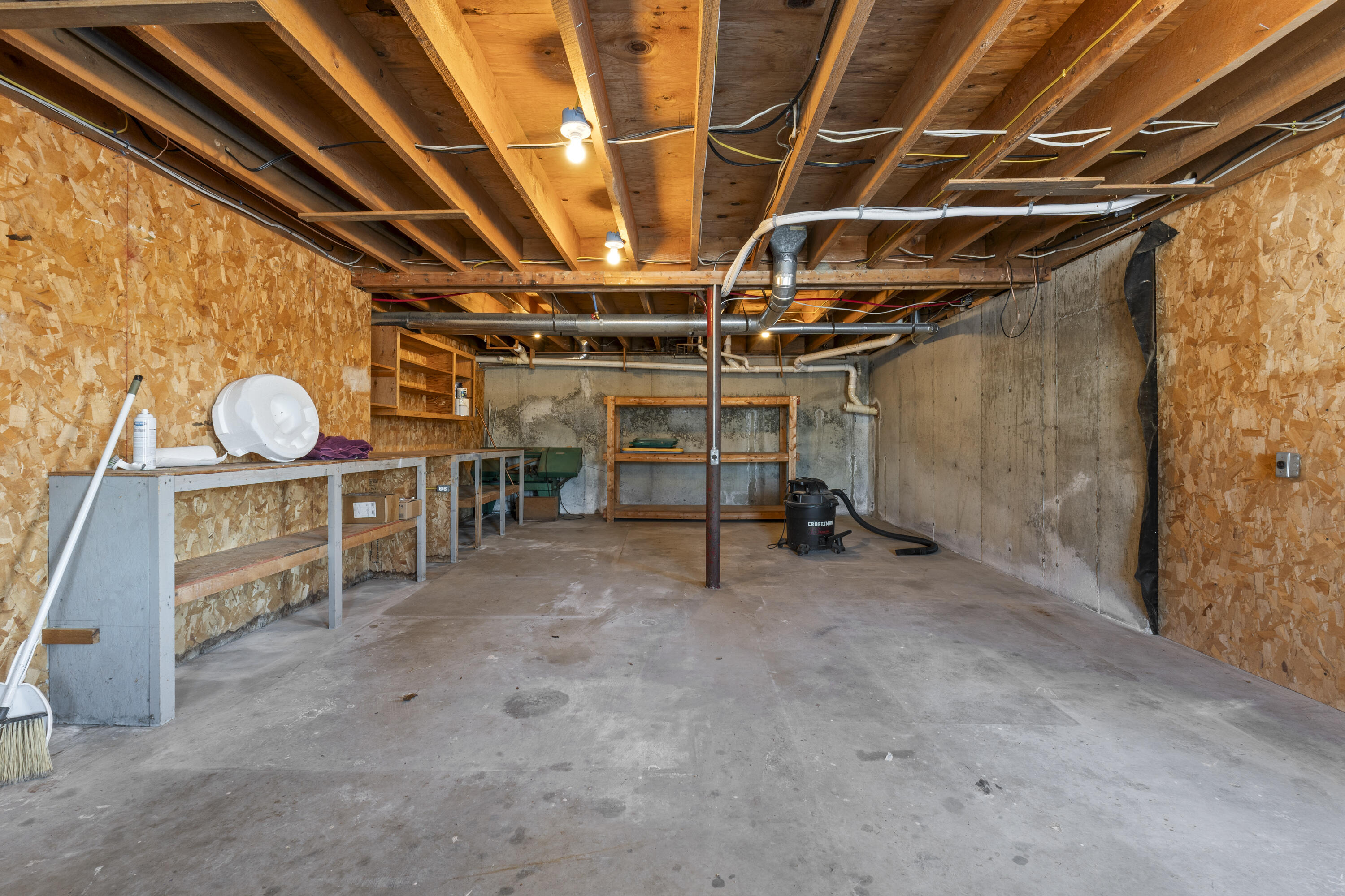 467 Bay Road