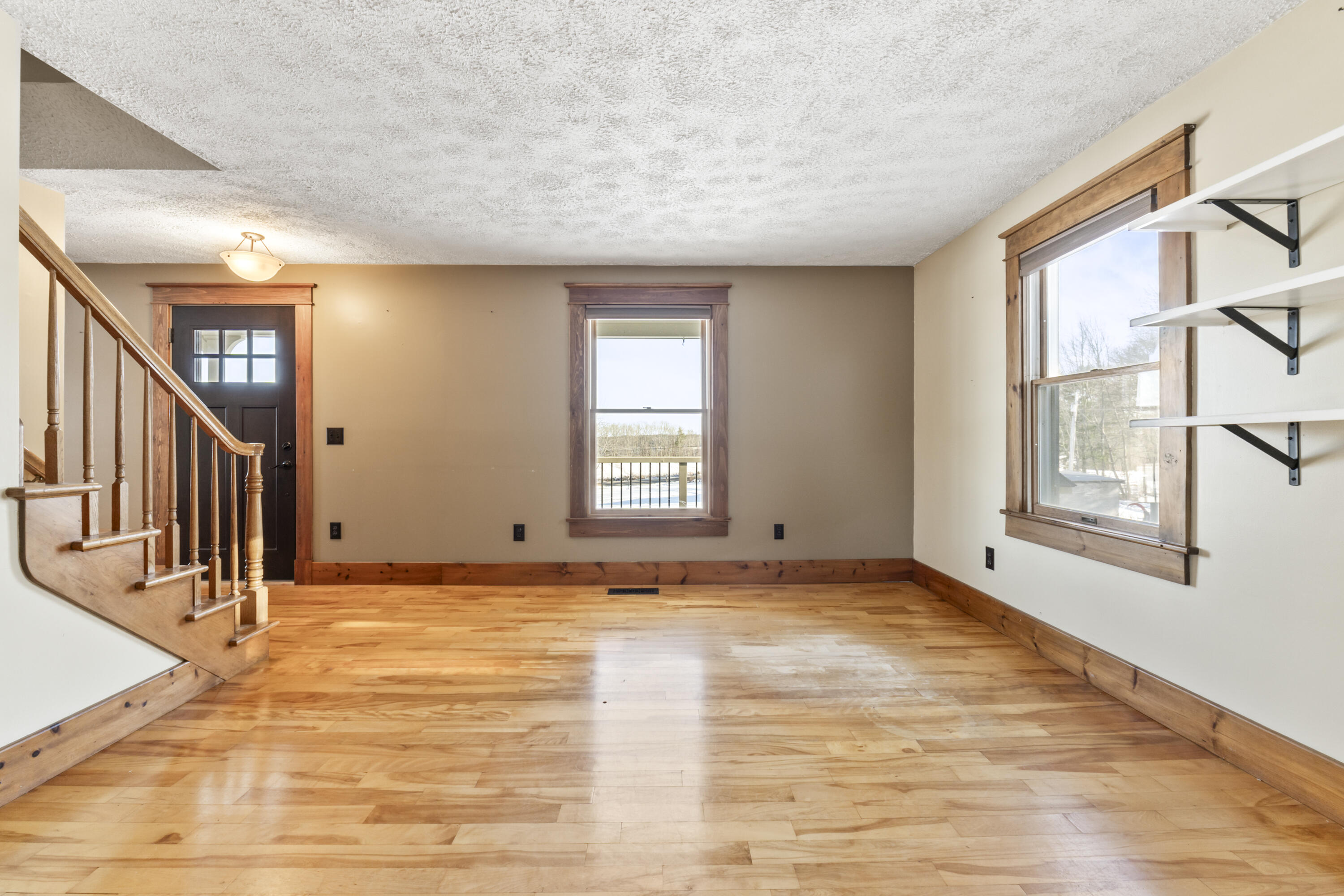 467 Bay Road