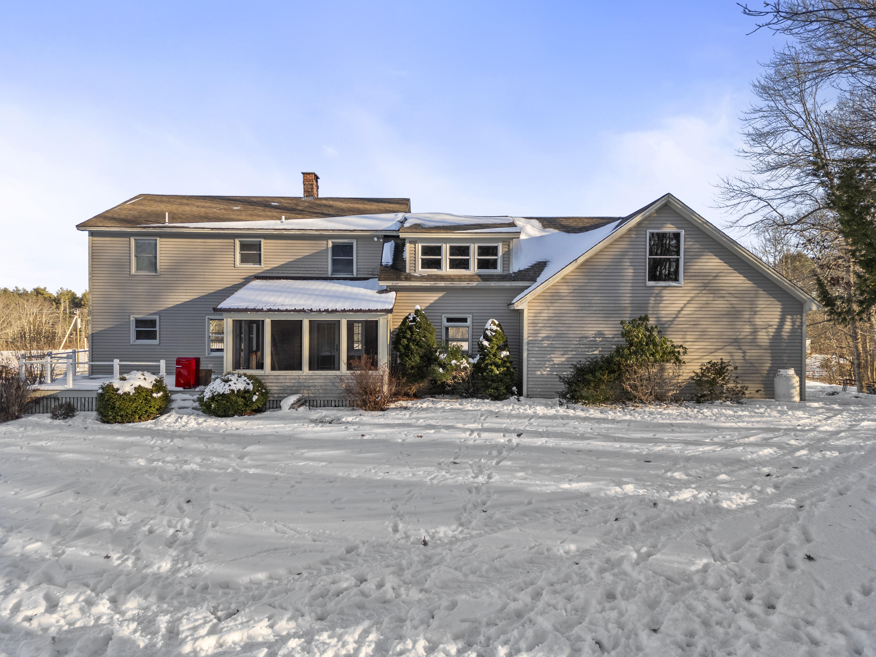 467 Bay Road