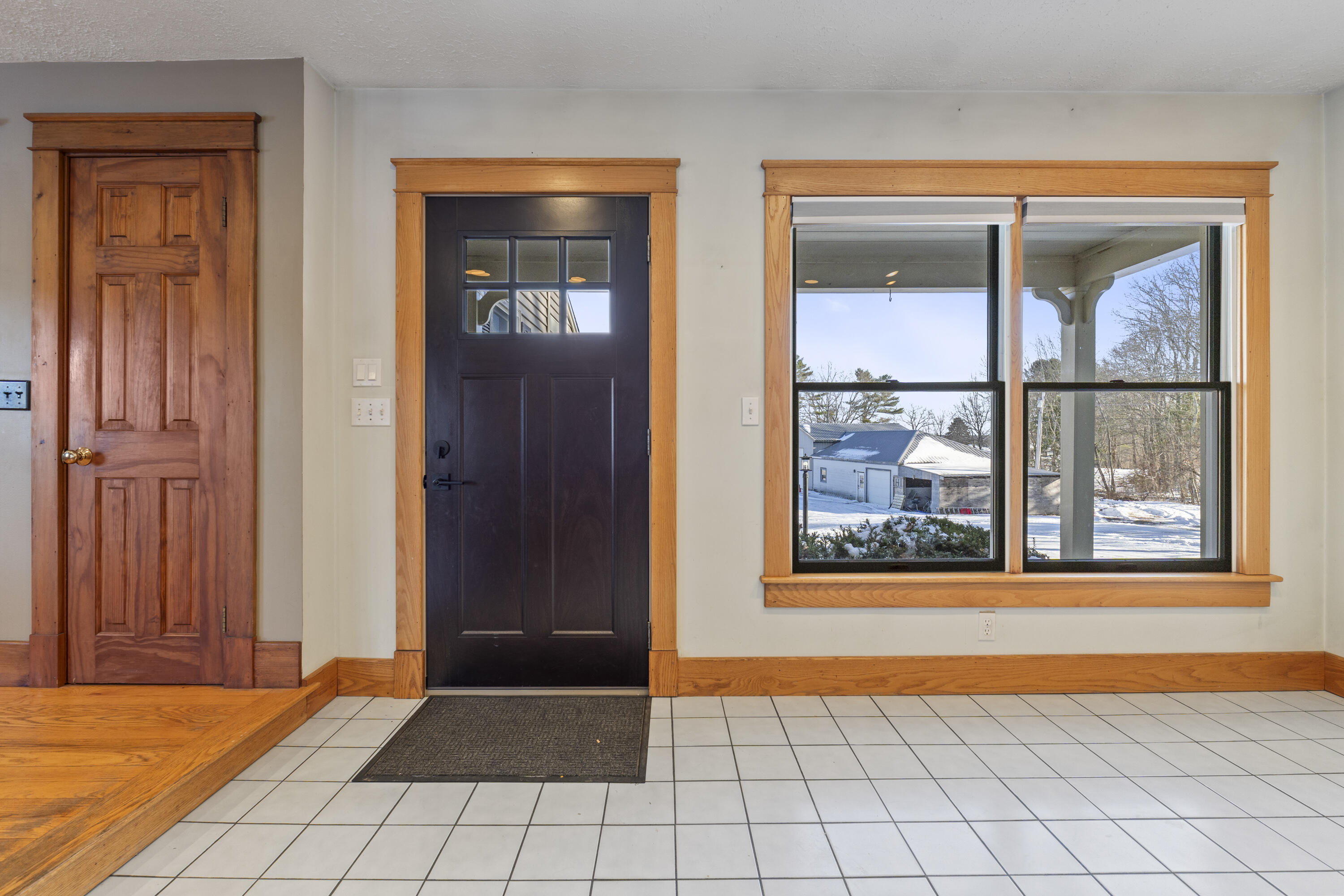 467 Bay Road