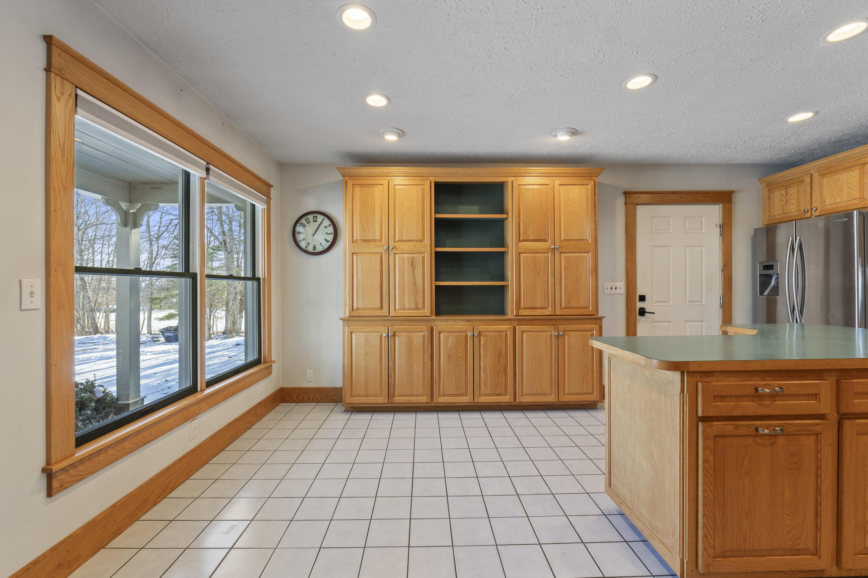 467 Bay Road