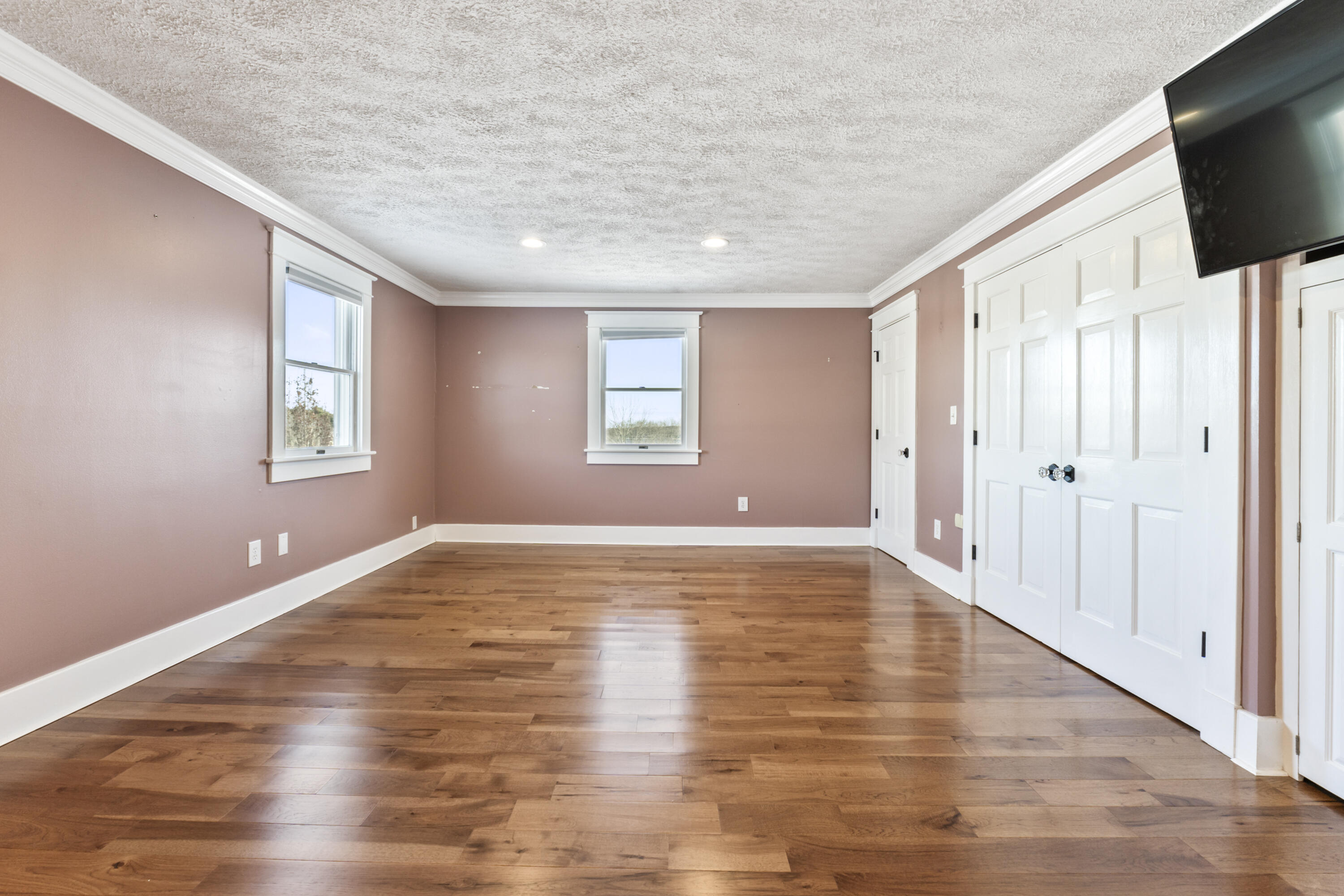 467 Bay Road