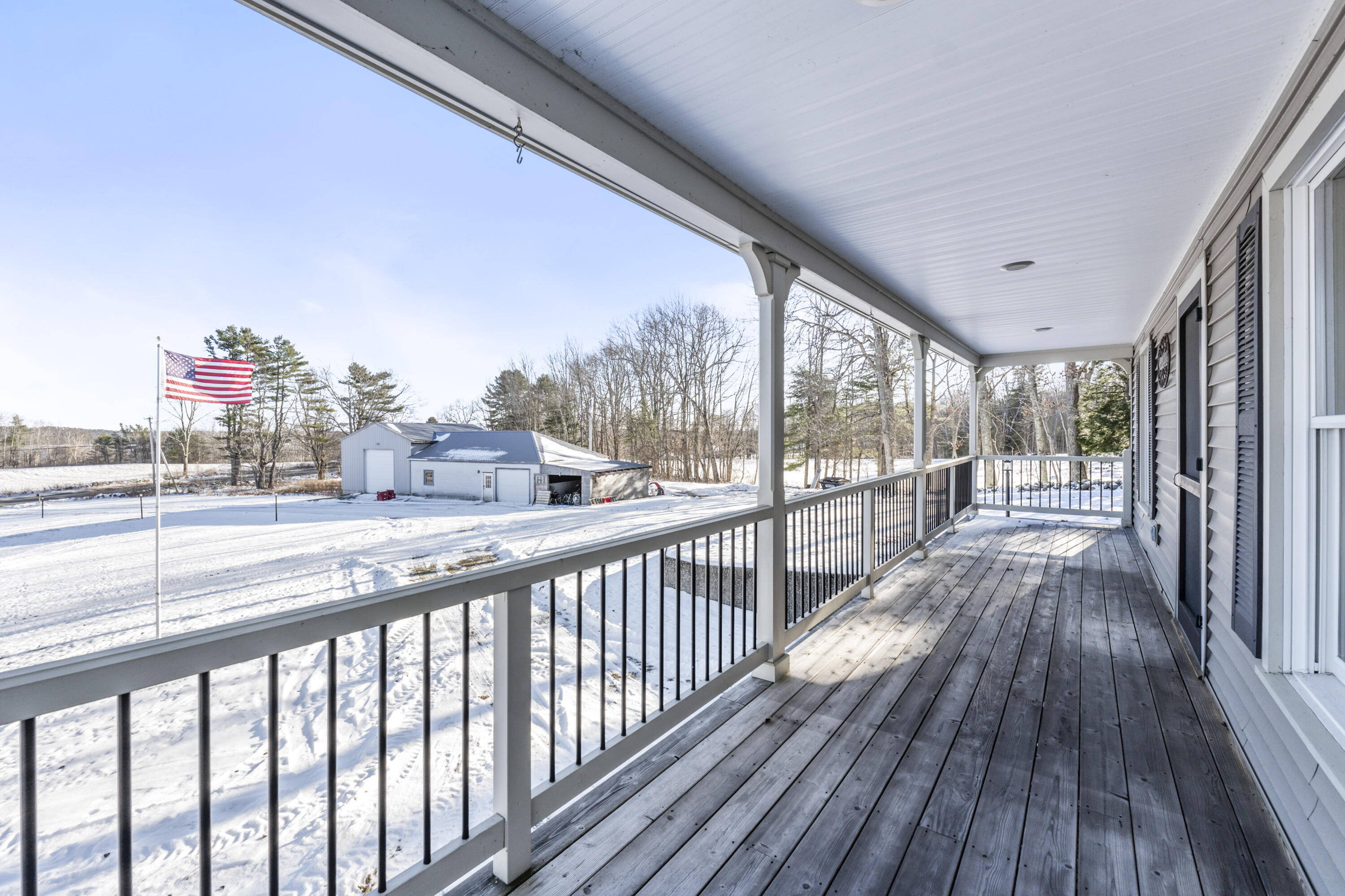 467 Bay Road