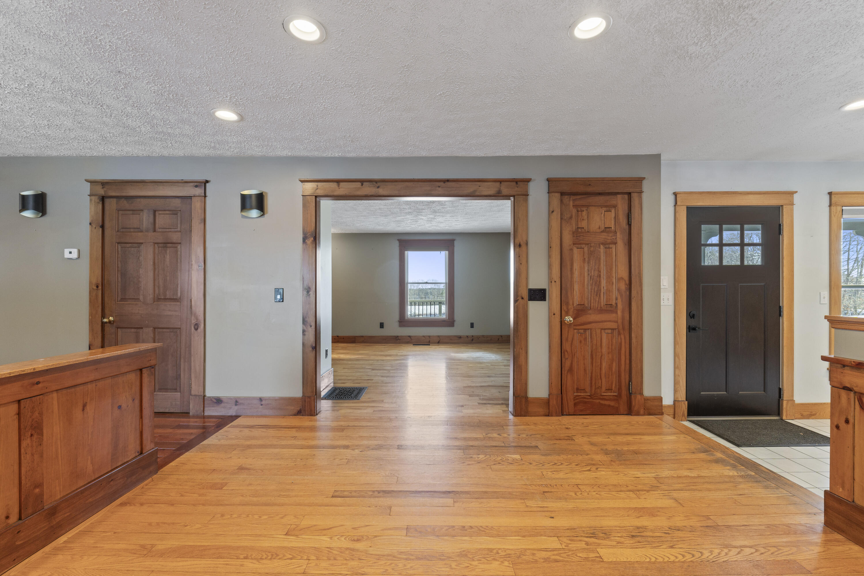 467 Bay Road