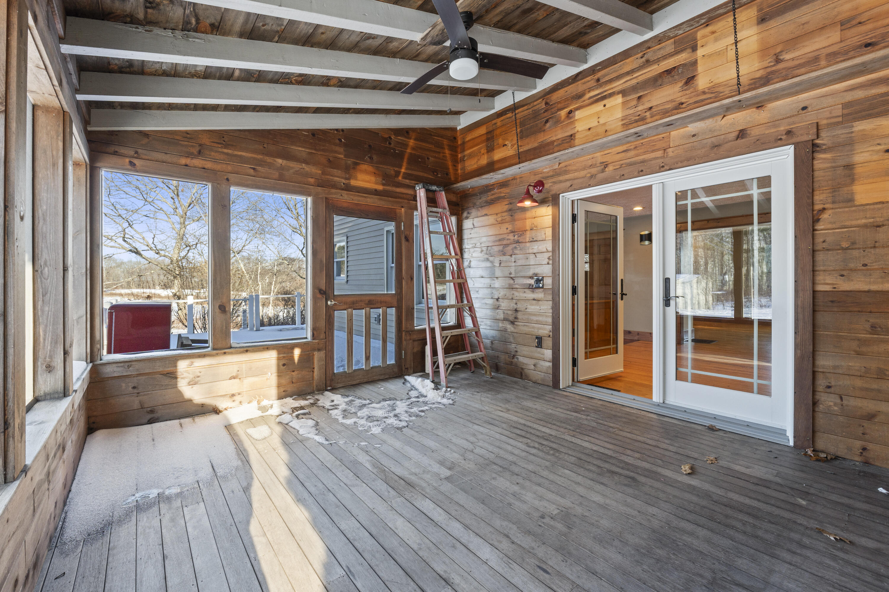 467 Bay Road