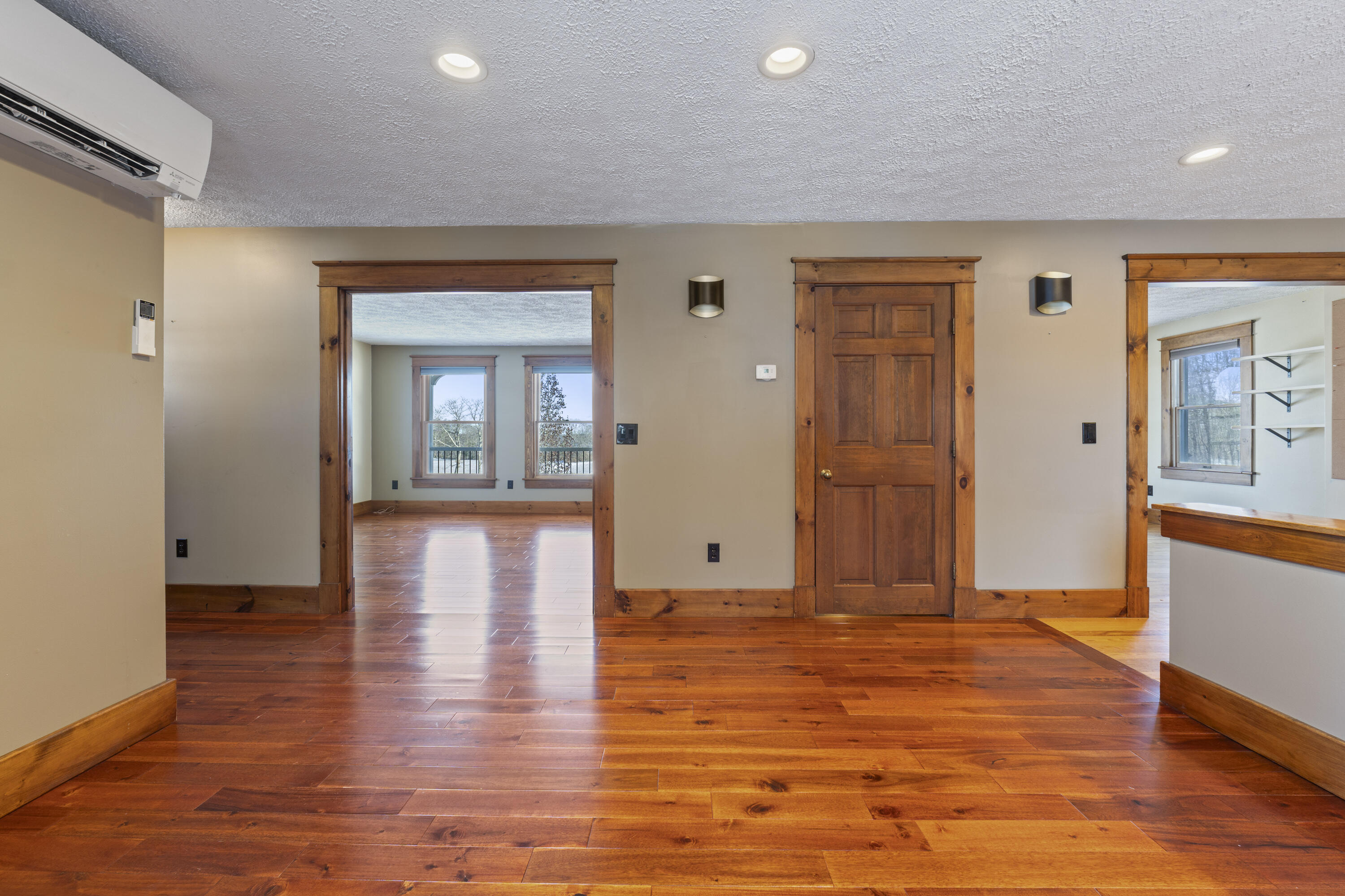 467 Bay Road