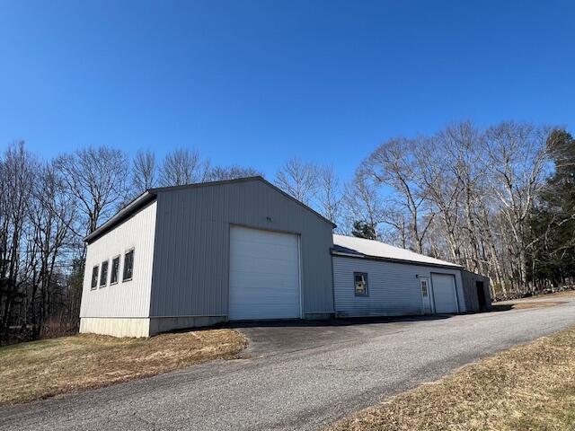 467 Bay Road