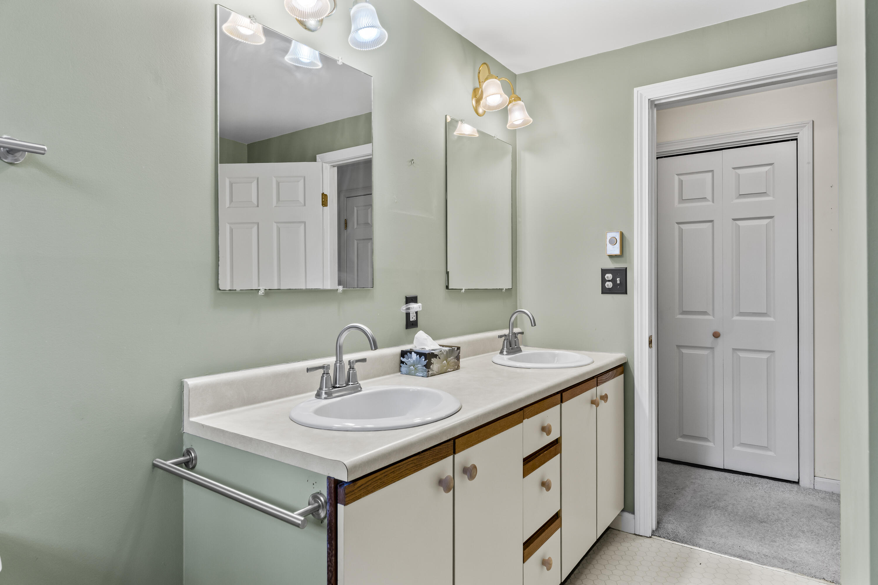 27 Cluf Bay Road 27