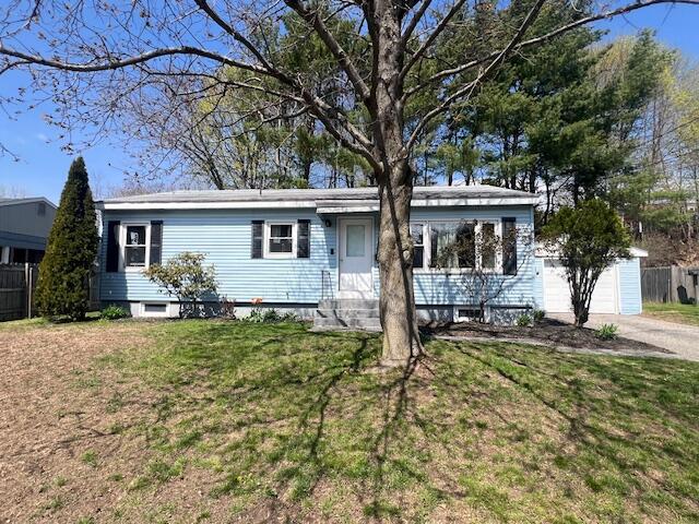48 Dumont Avenue