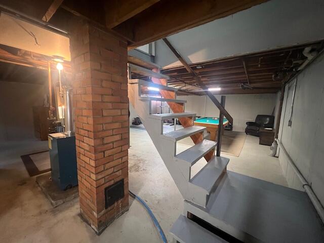 48 Dumont Avenue