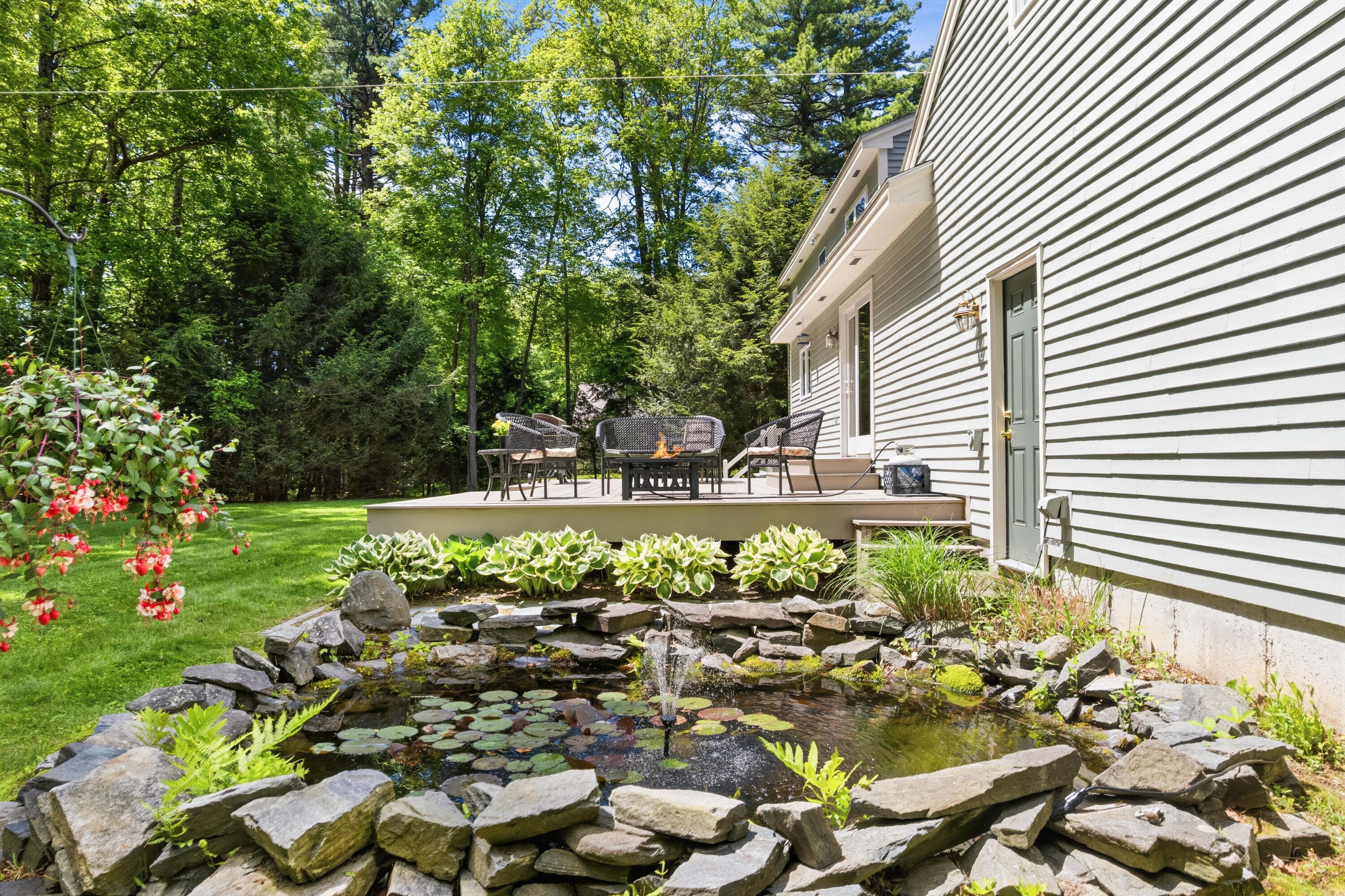 33 Hemlock Road