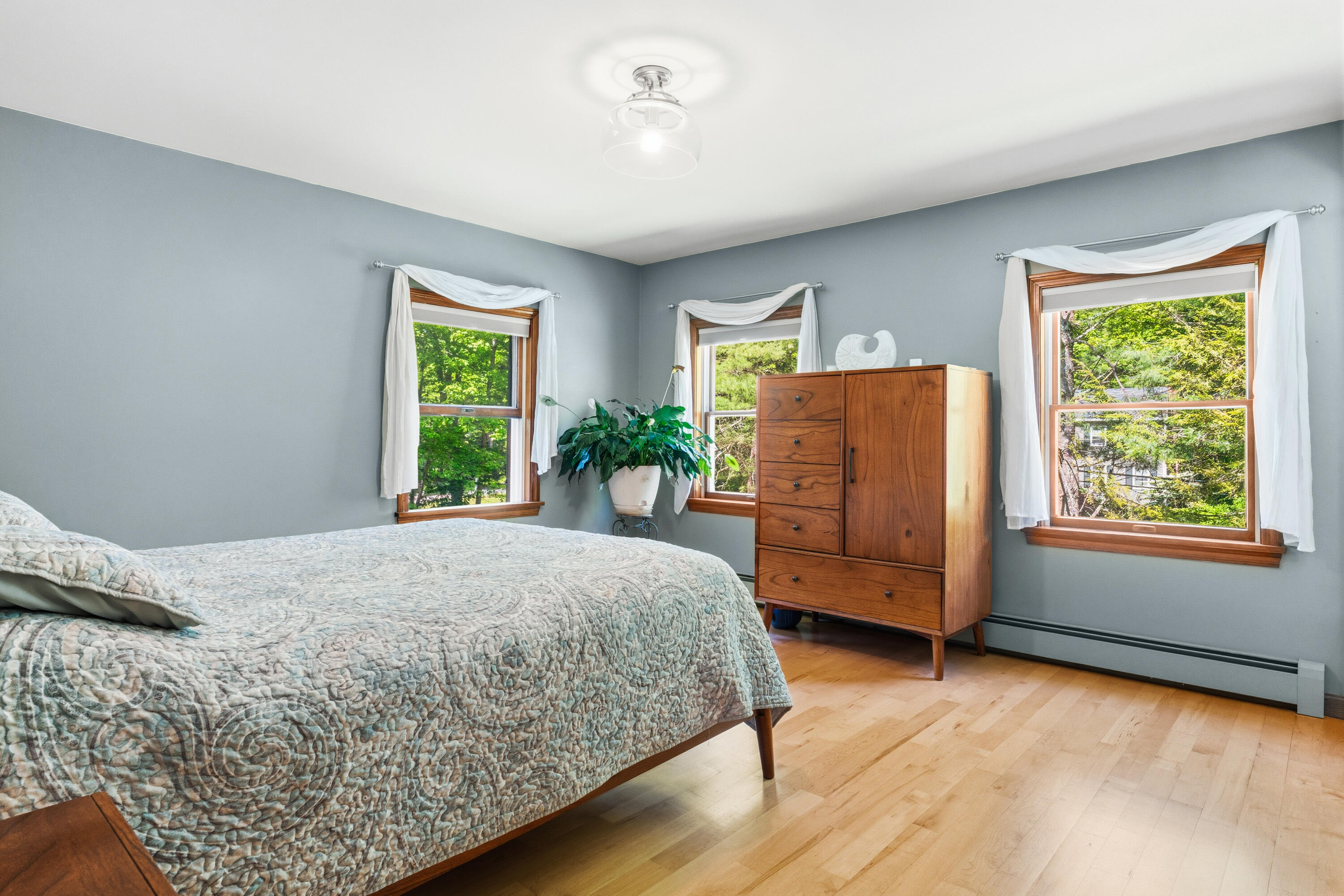 33 Hemlock Road